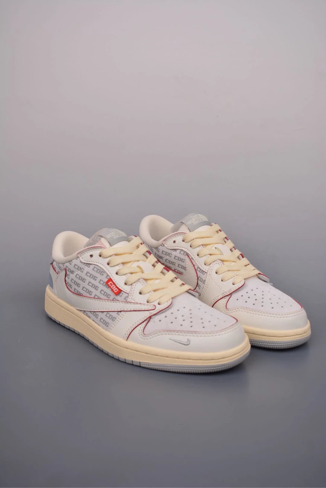 Nike x CDG Retro Cream White Red Low Sneakers