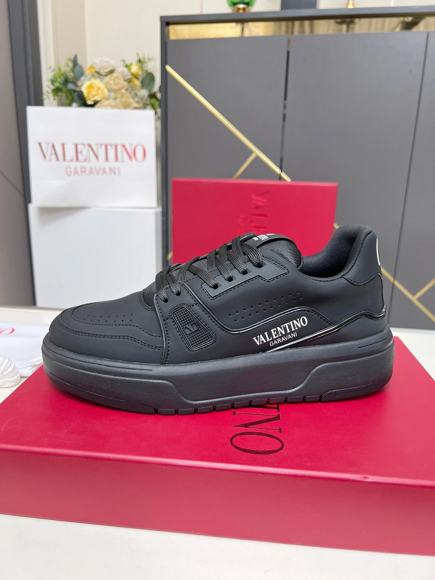 Valentino Garavani Black Leather Platform Unisex Sneakers
