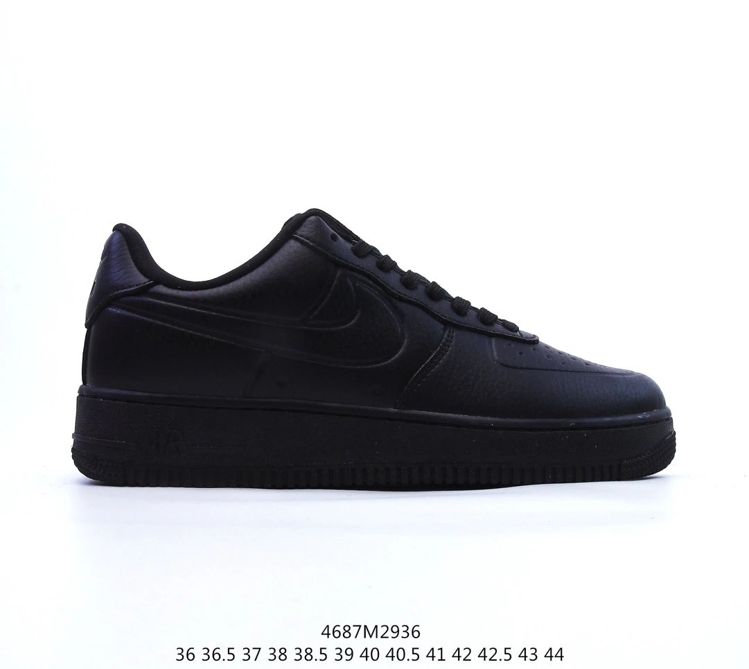 Nike Black Leather Low Top Casual Sneakers