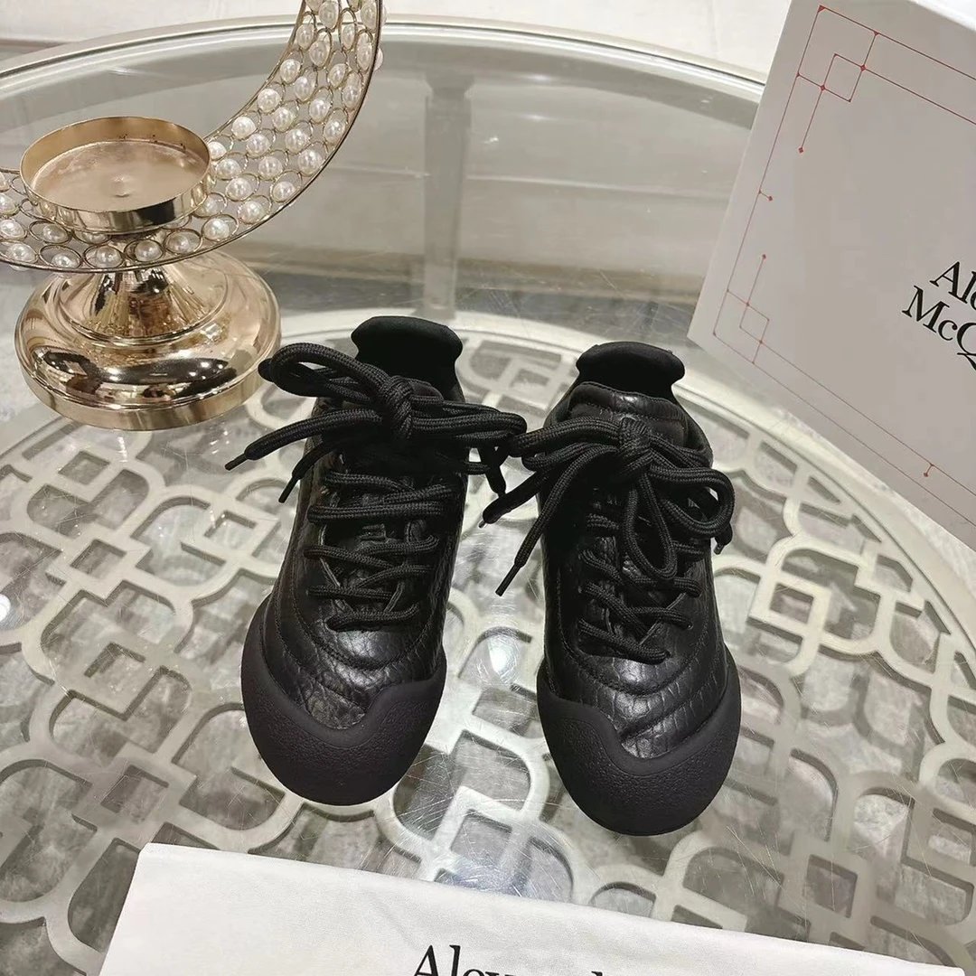 Alexander McQueen Black Quilted Leather Low Top Sneakers