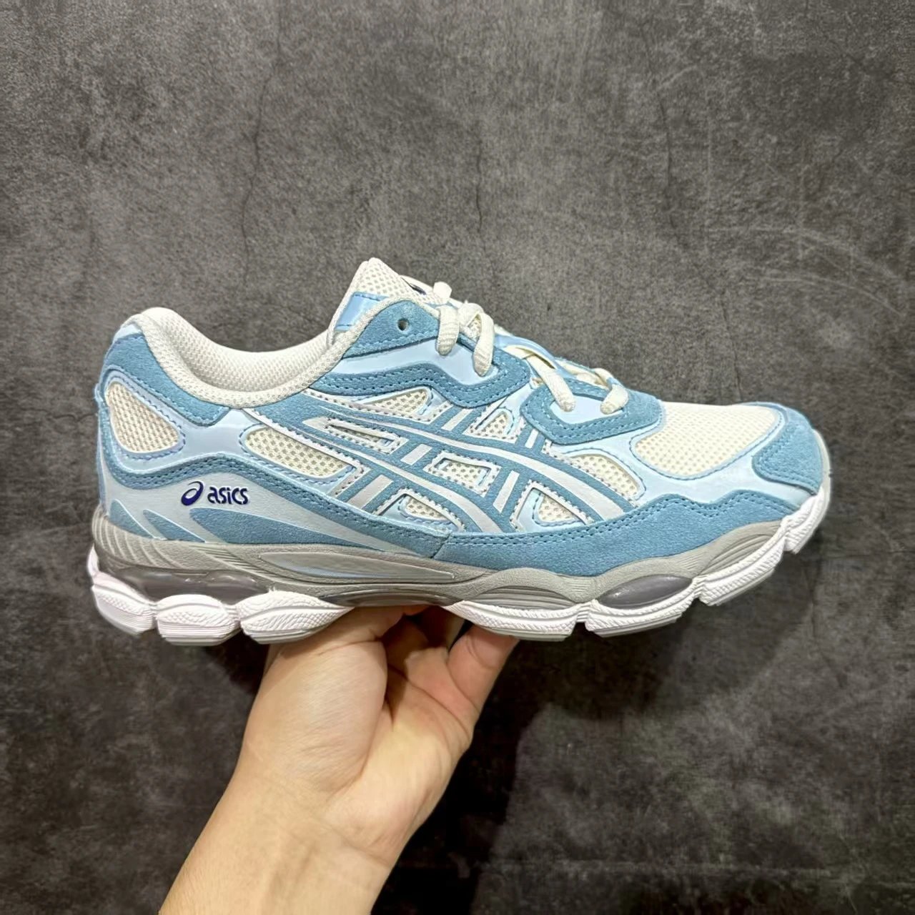 ZC GEL-NYC White Blue 1203A383-107