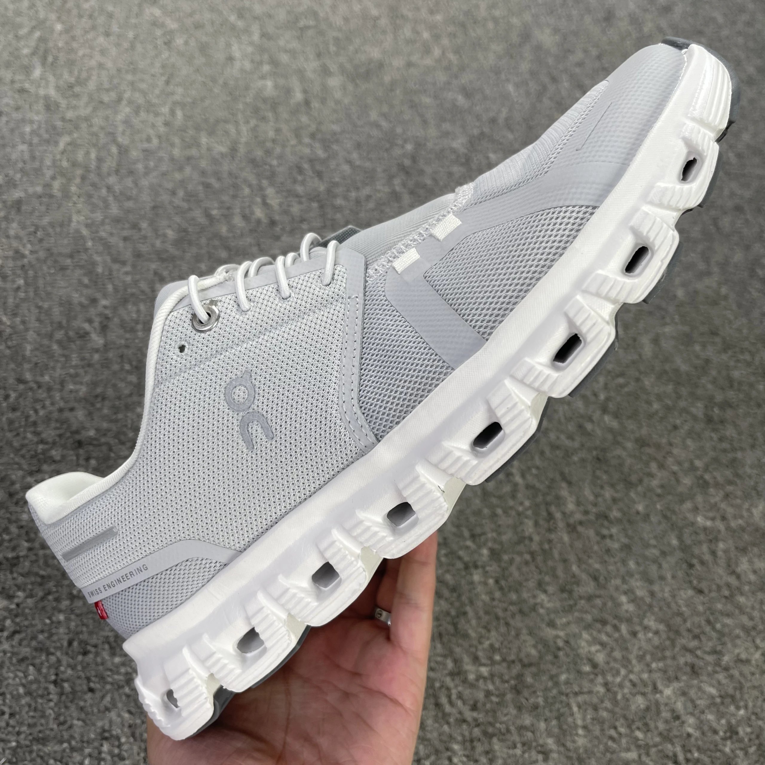 PE版 昂跑Cloud6 灰色3MF10070070