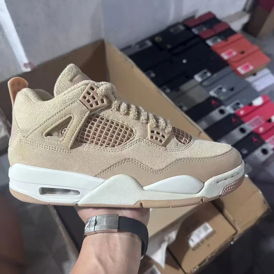 GX AJ4 Light Brown Plush HV0823-200