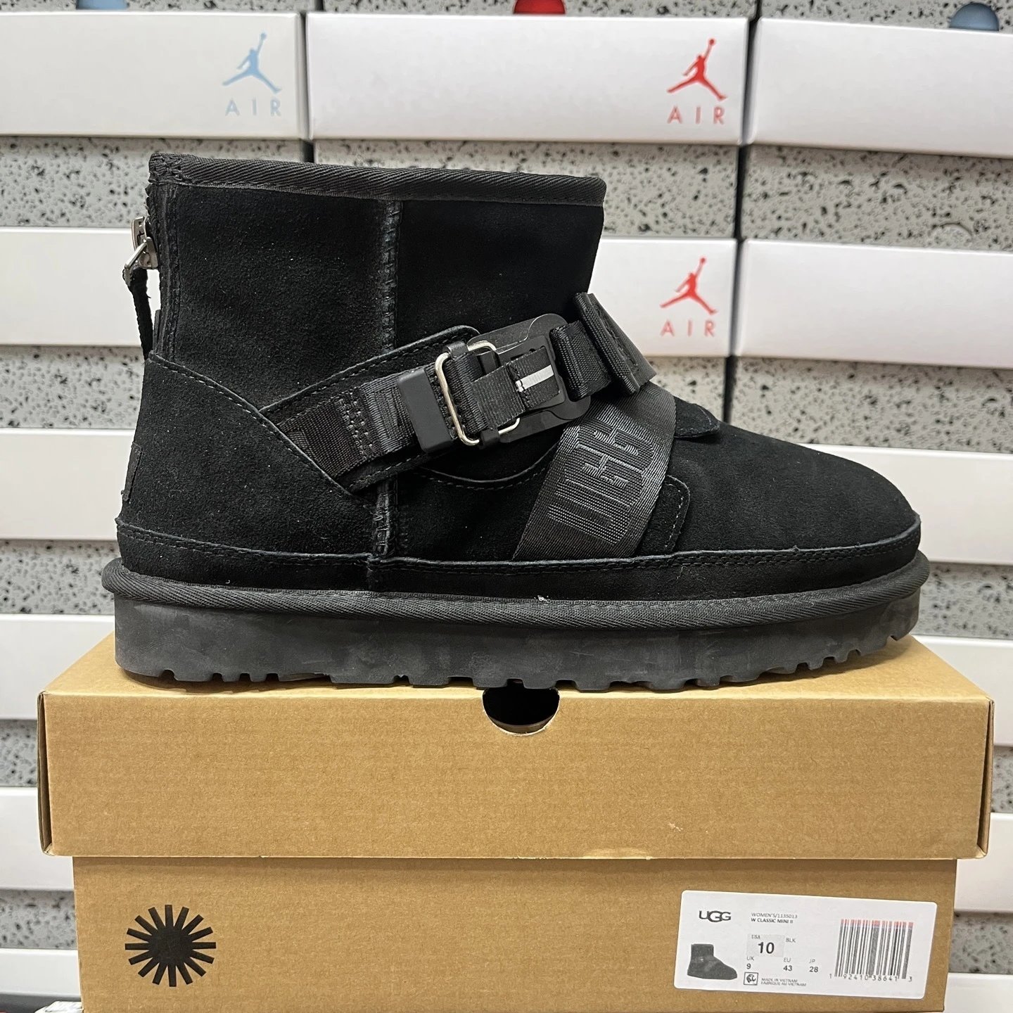 1135013 Black 35-45 SKU image