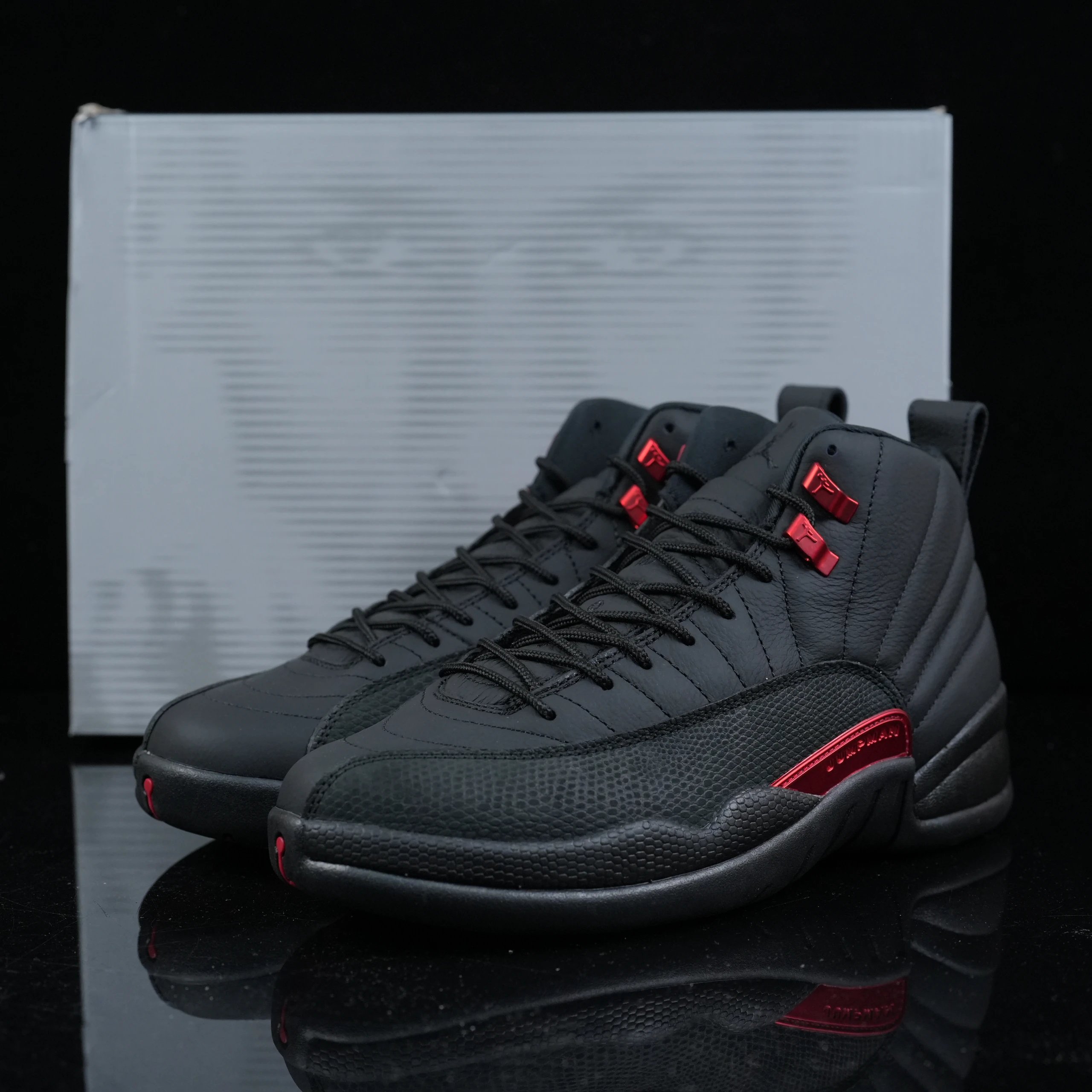 TK AJ12 Black Red CT8013-003