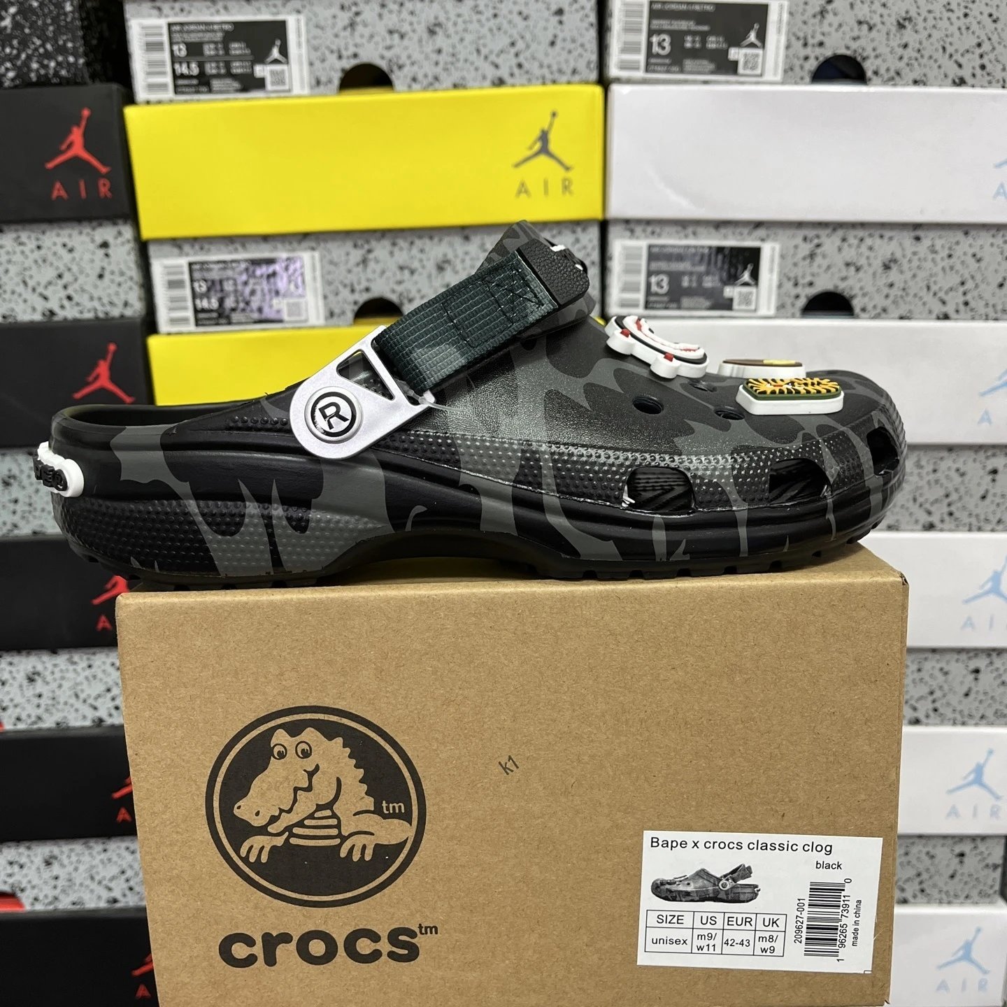 DG version CROCS bape black