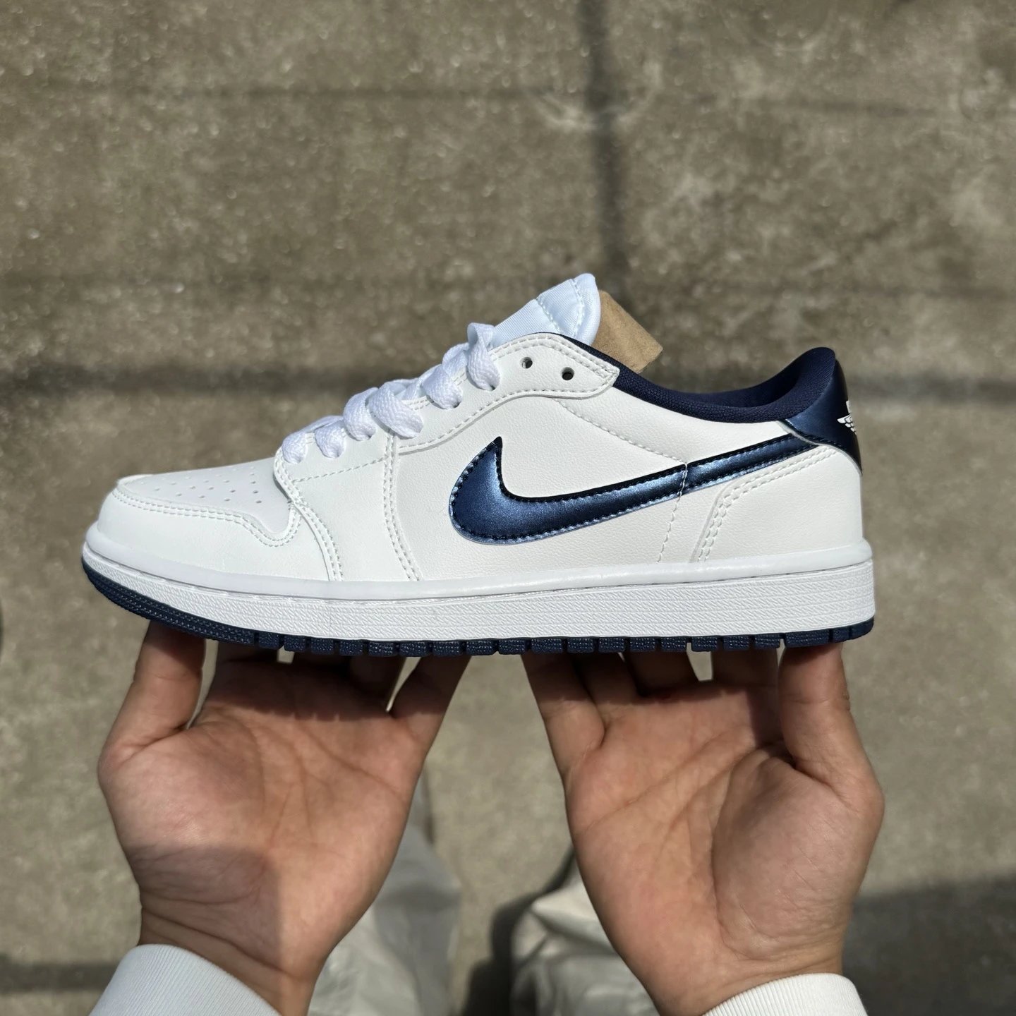 XP 2.0 low og White and blue FB 9933-141 SKU image