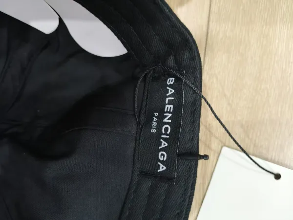 Balenciaga Multi-Logo Embroidered Black Baseball Cap - 4