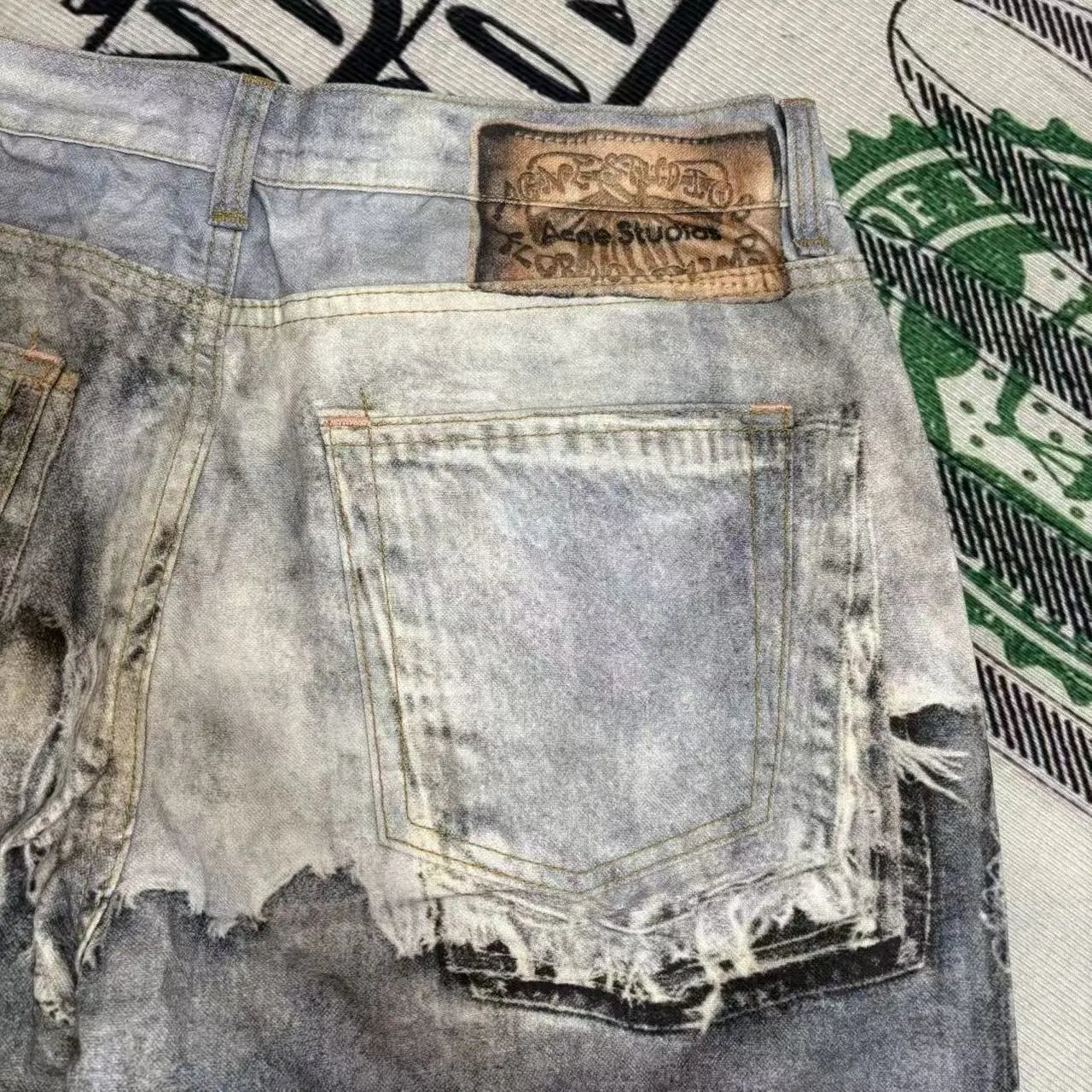 Design Distressed Wide-Leg Raw-Edge Jeans Gray - 8