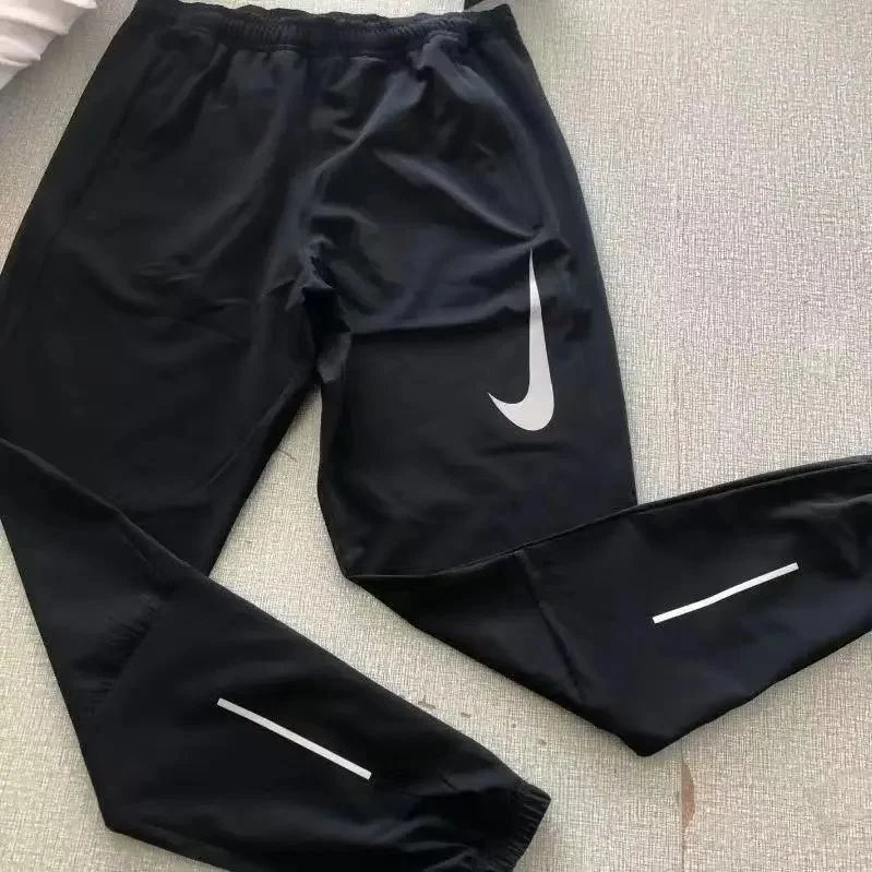 Large Hook Black Pants