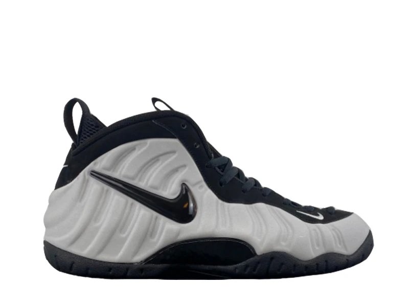 Nike Foamposite Pro Black White Sneakers
