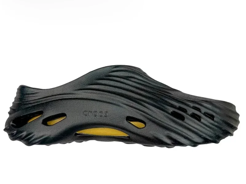 Crocs Echo Wave Clog Negro Amarillo