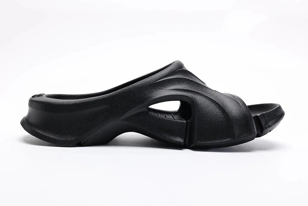 Yeezy Black Slide