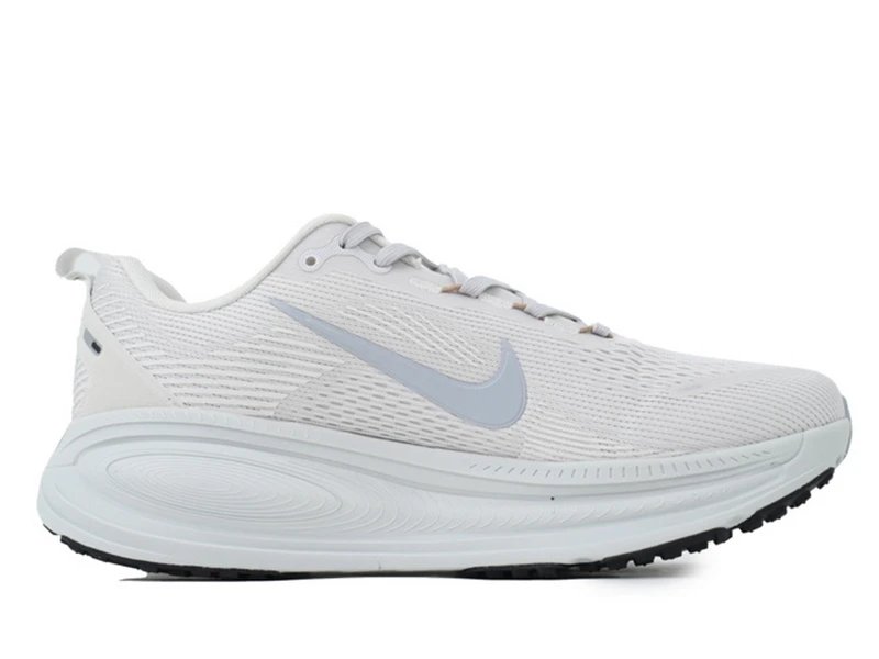 Nike Zoom Vomero 16 White Sneakers