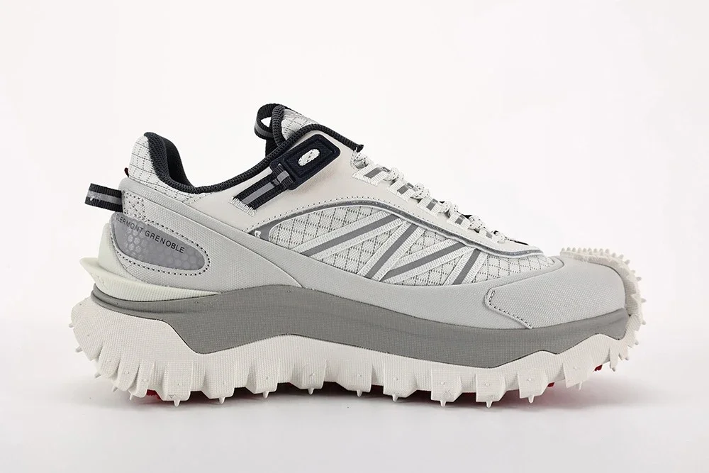 Moncler Trailgrip GORE-TEX Low Blanco Gris