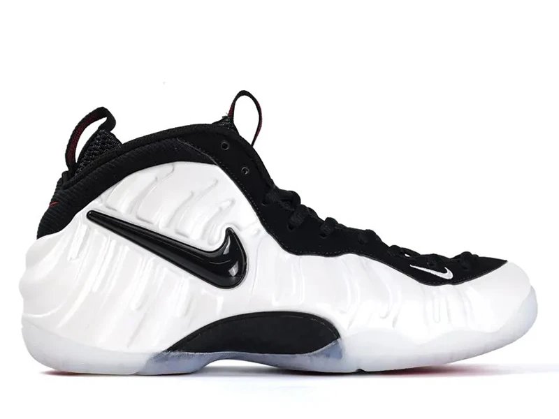 Nike Foamposite Pro Black White Sneakers