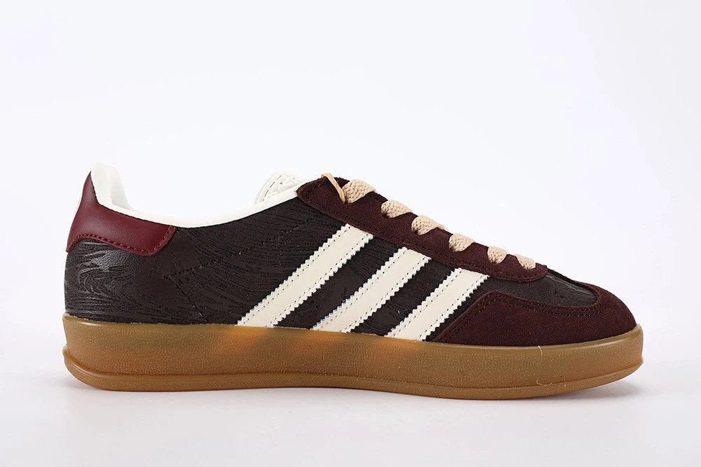 The Blue Trio x Gazelle Indoor Bronze Light Brown