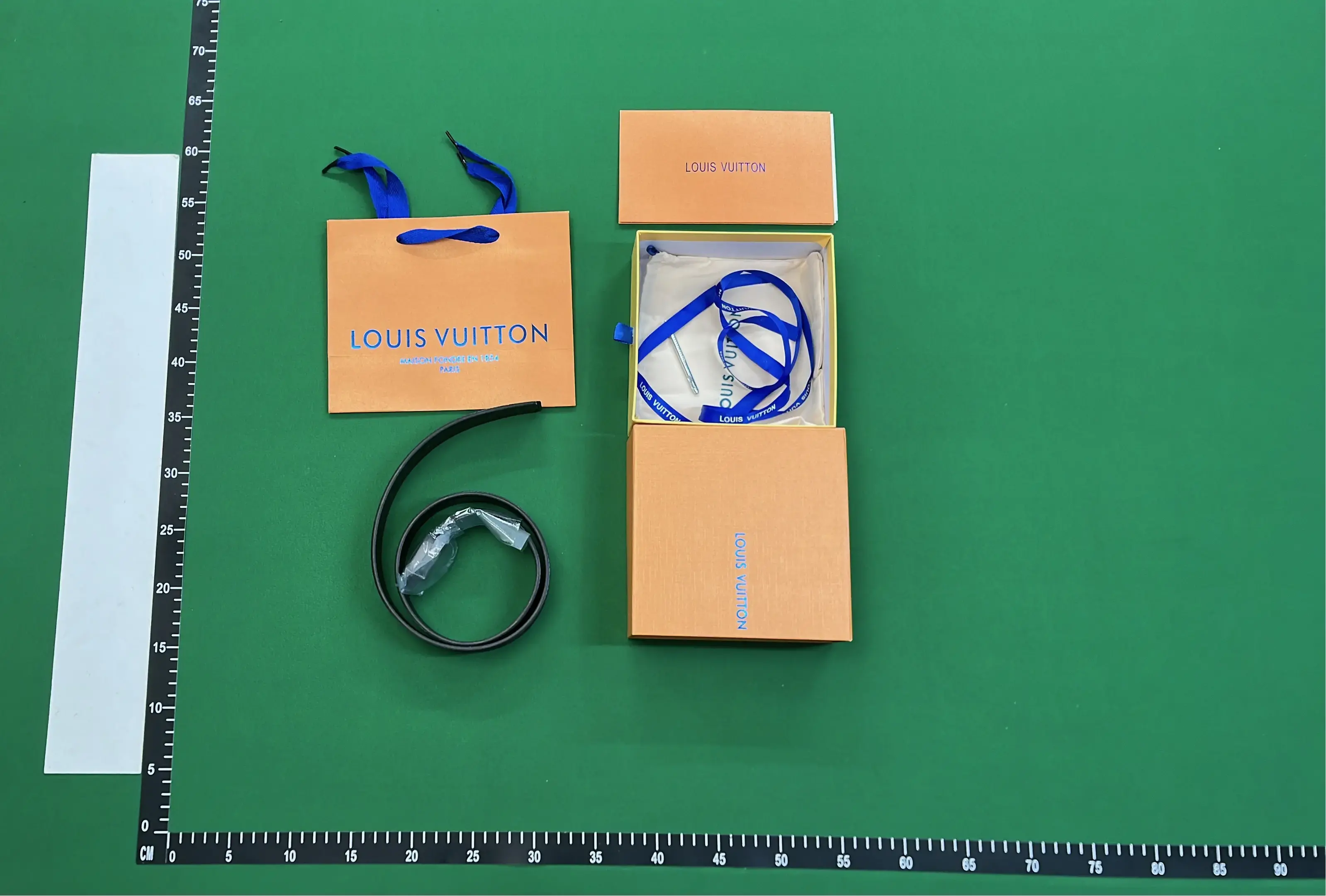 Fashion Belt Enter the store to see more items (non-returnable)