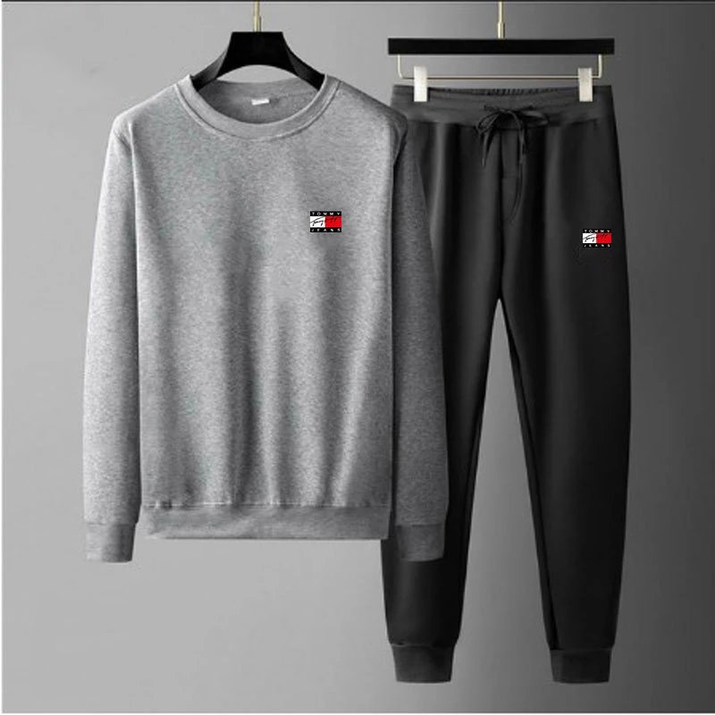 Lacoste Tracksuits Crewneck sweatshirt and jogger set with crocodile logo — BB-015