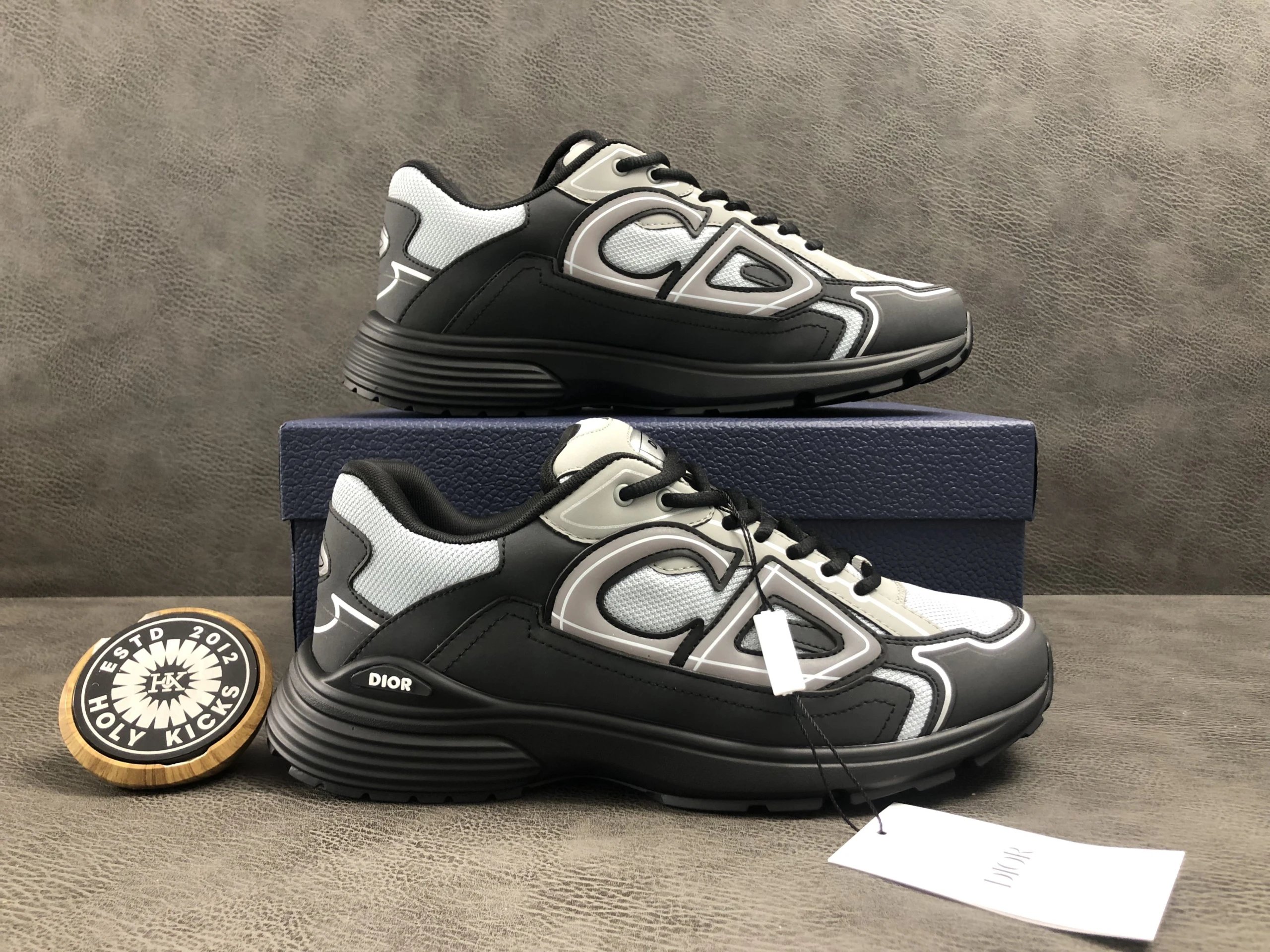 161 BLACK/GREY