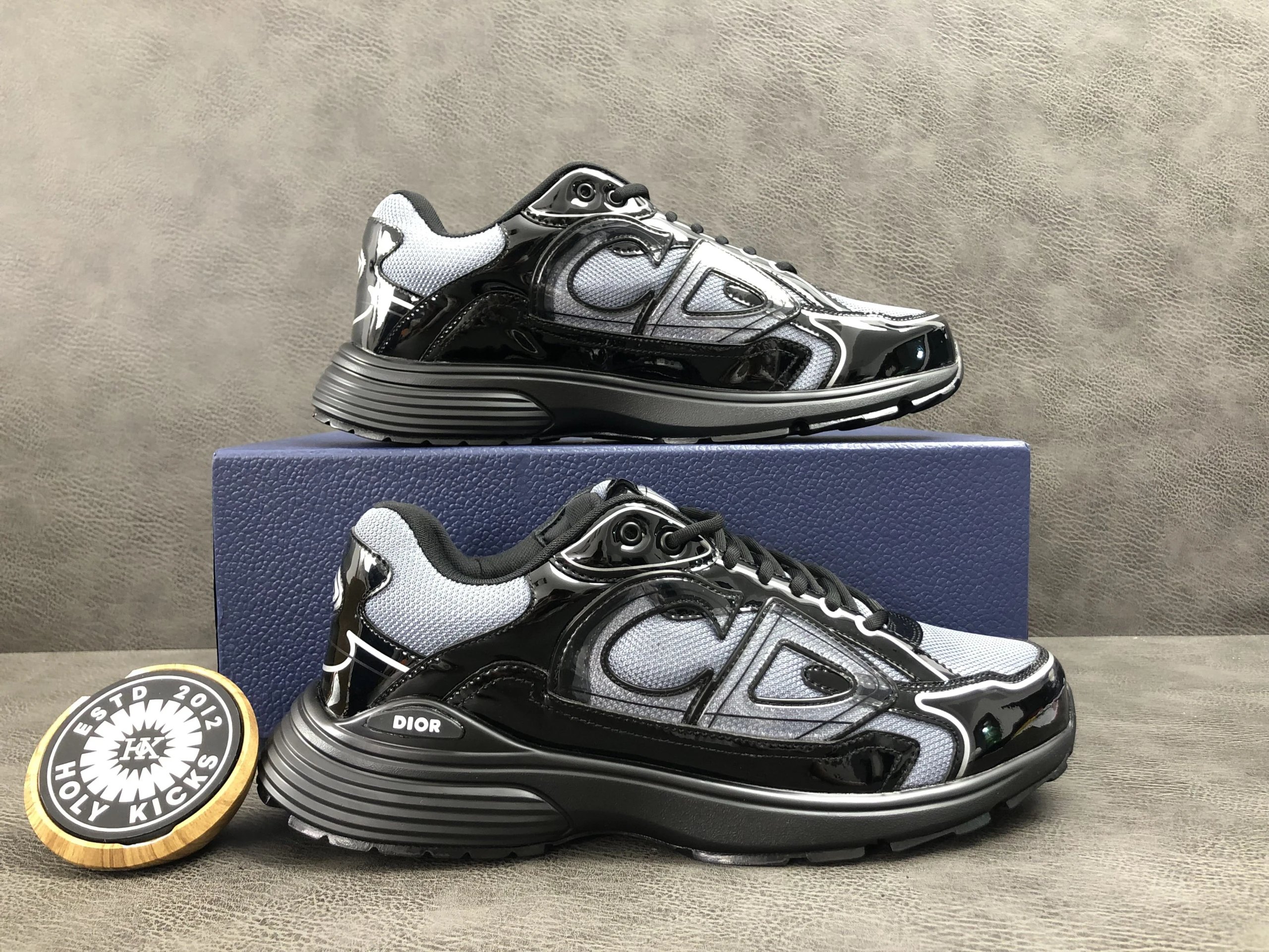 981 LIGHT GREY/BLACK