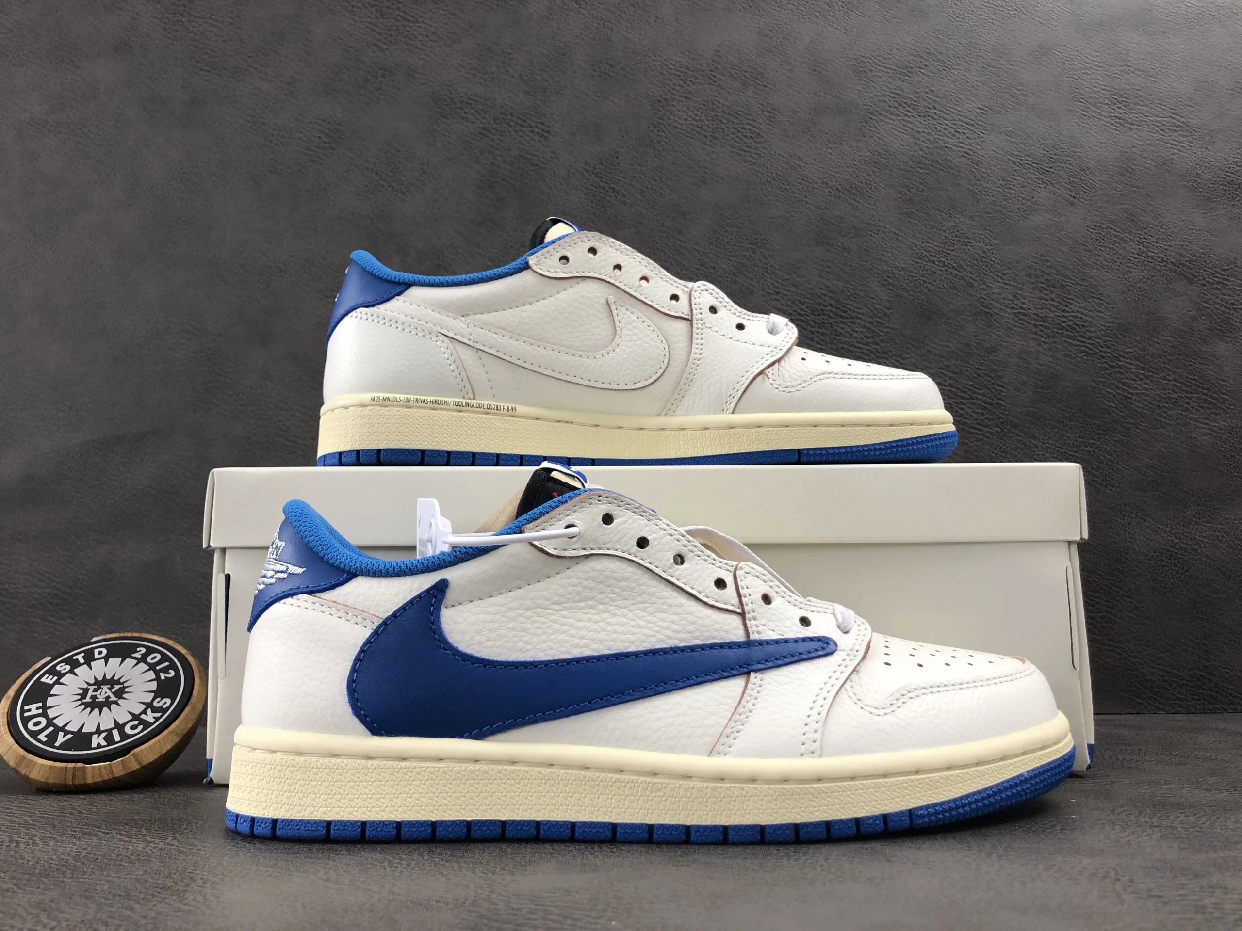 Jordan 1 Low OG SP Fragment Travis Scott DM7866-140