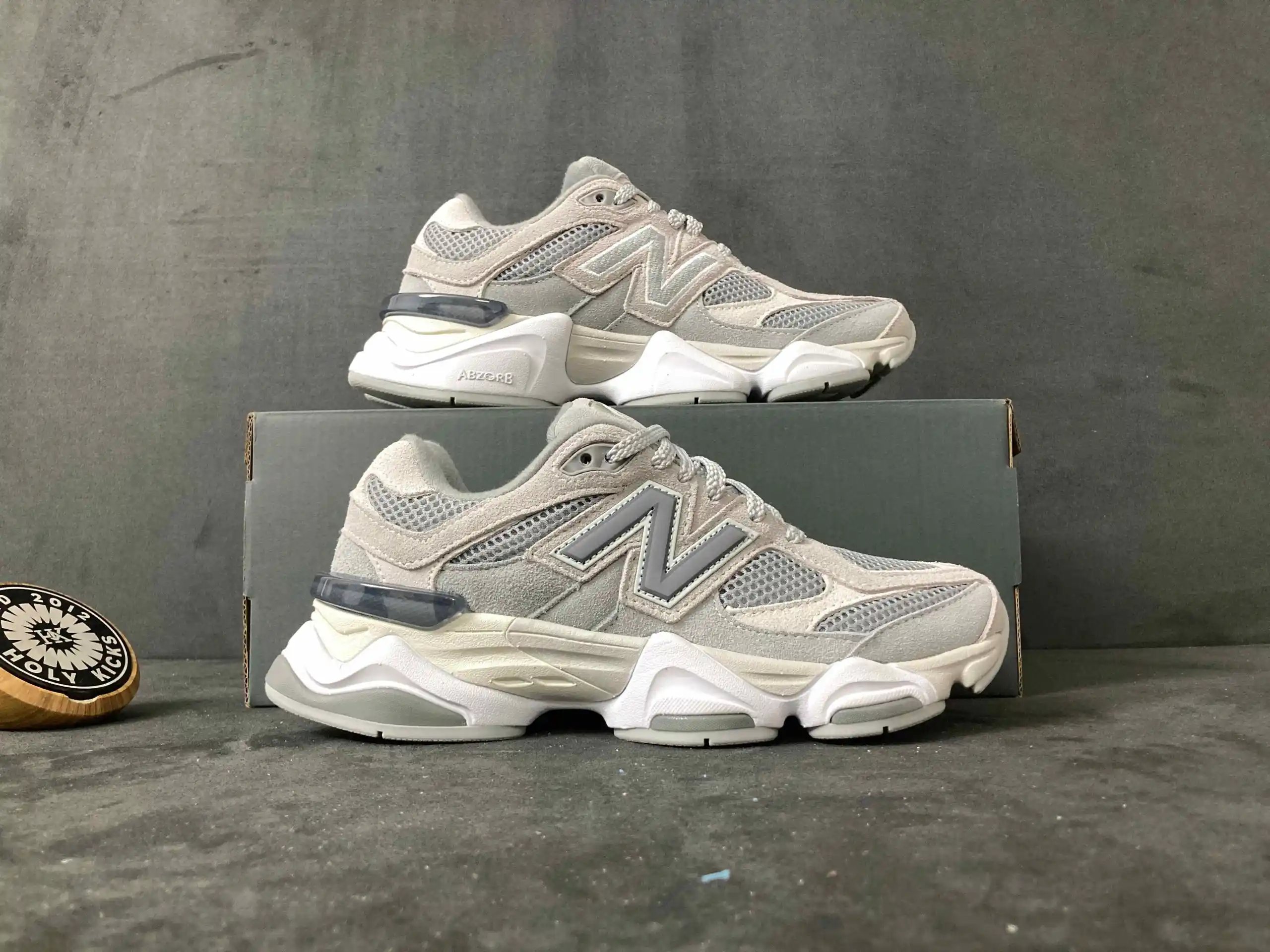 9060ERD Khaki/Gray