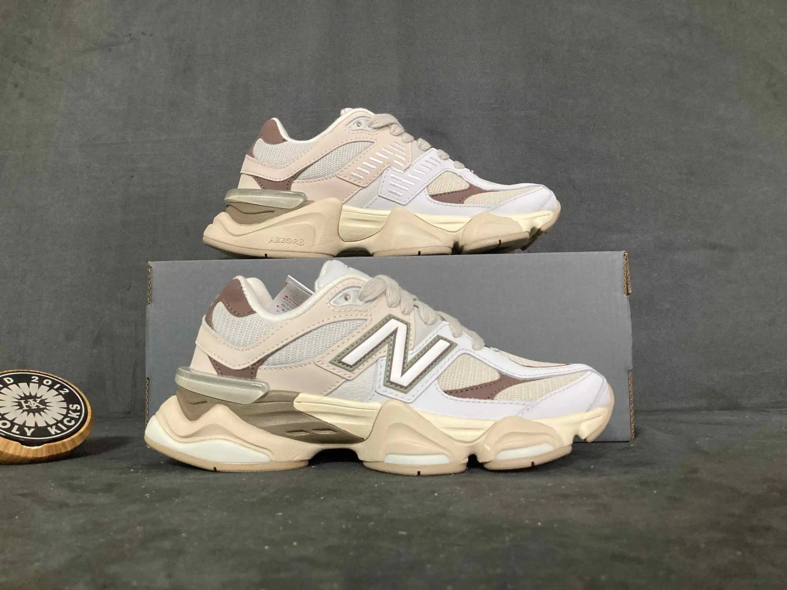 9060FNA 225(2.0) Gray/Beige