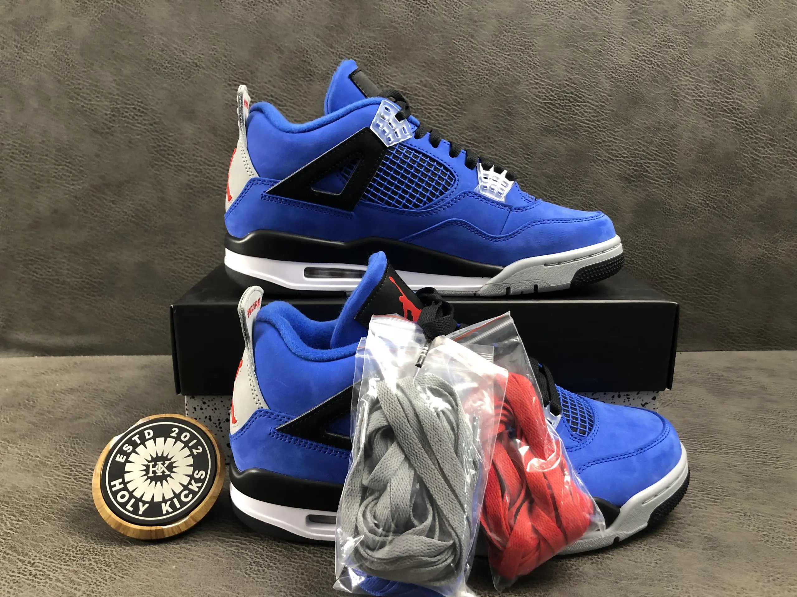 BLUE RIBBON/VAR RED-BLACK-STEA