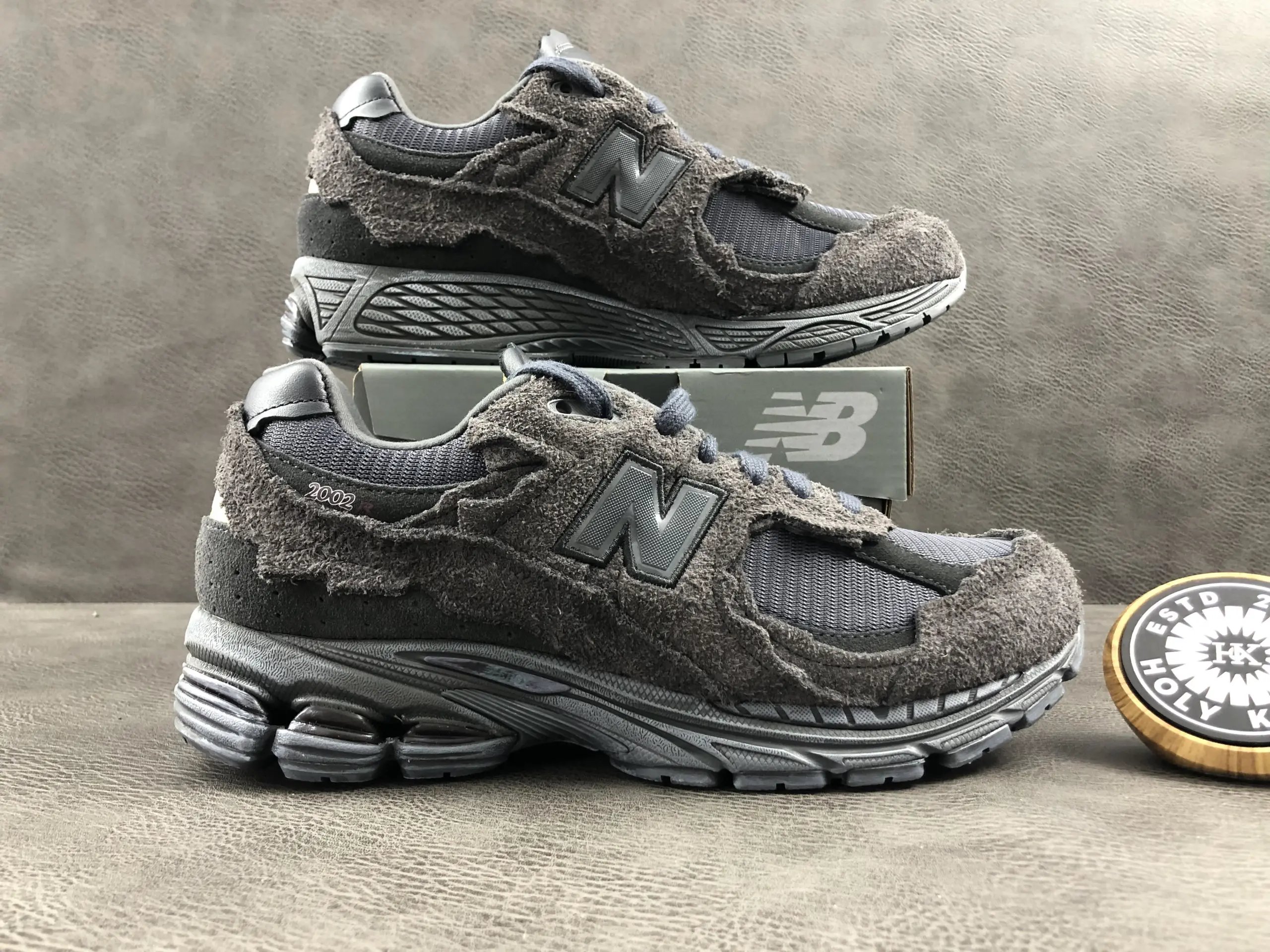 New Balance 2002R Protection Pack Phantom M2002RDB