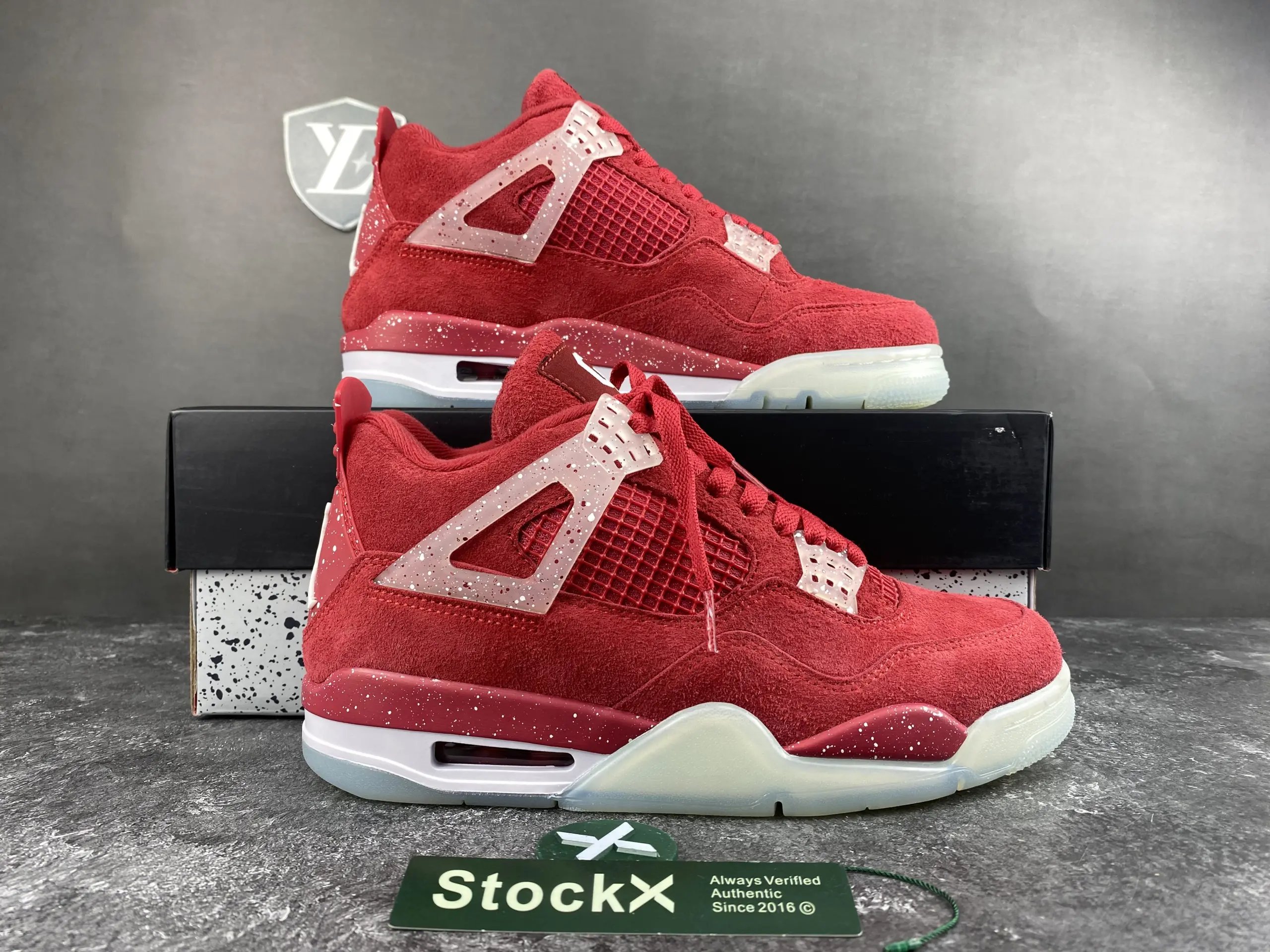 ClARET RED 904282