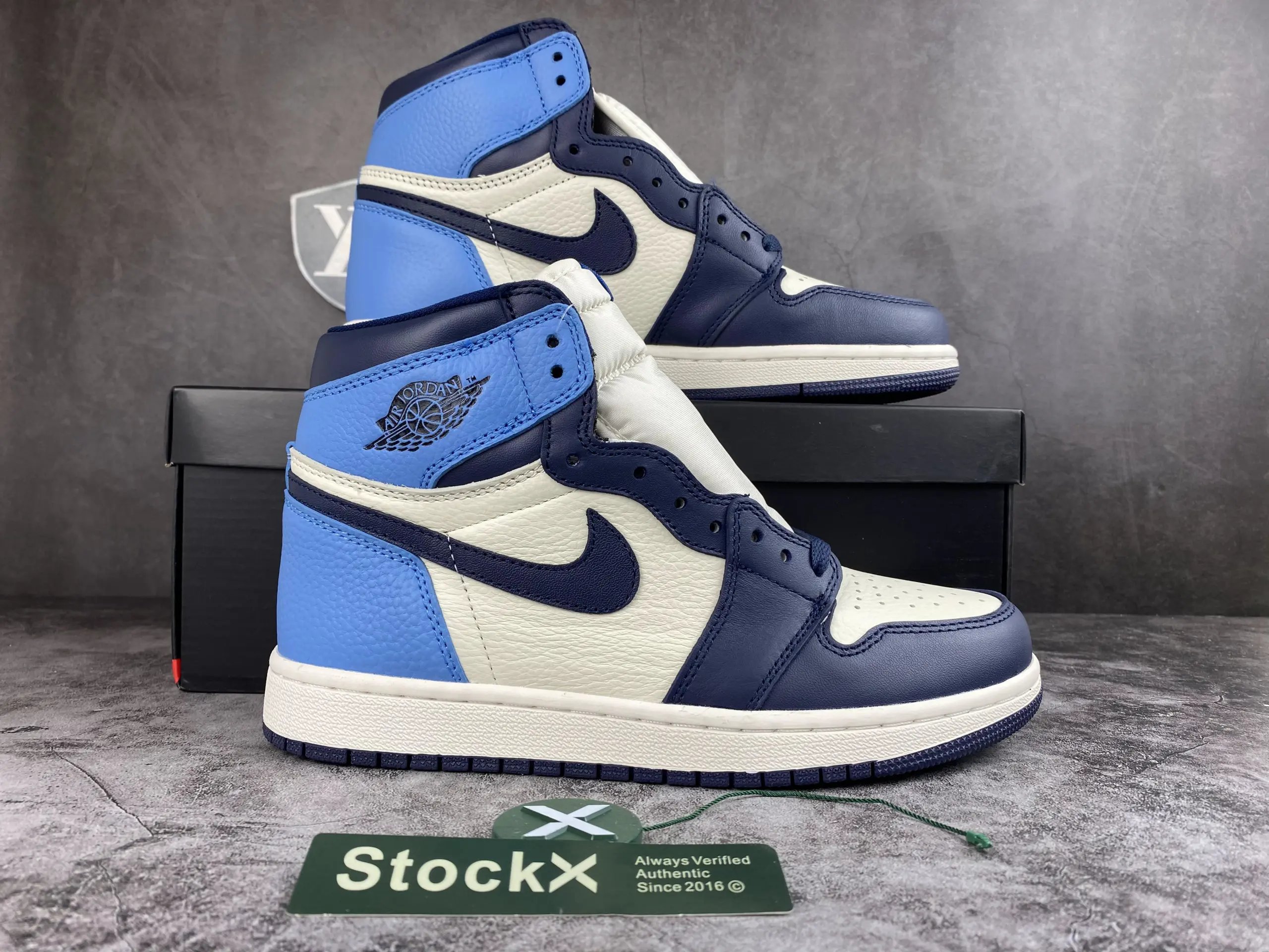 Obsidian 555088 140