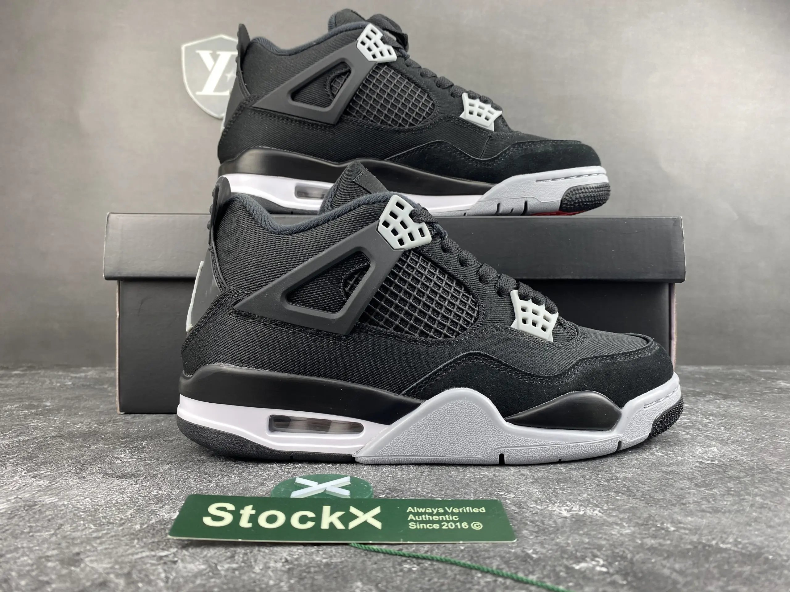 Black Canvas DH7138 006