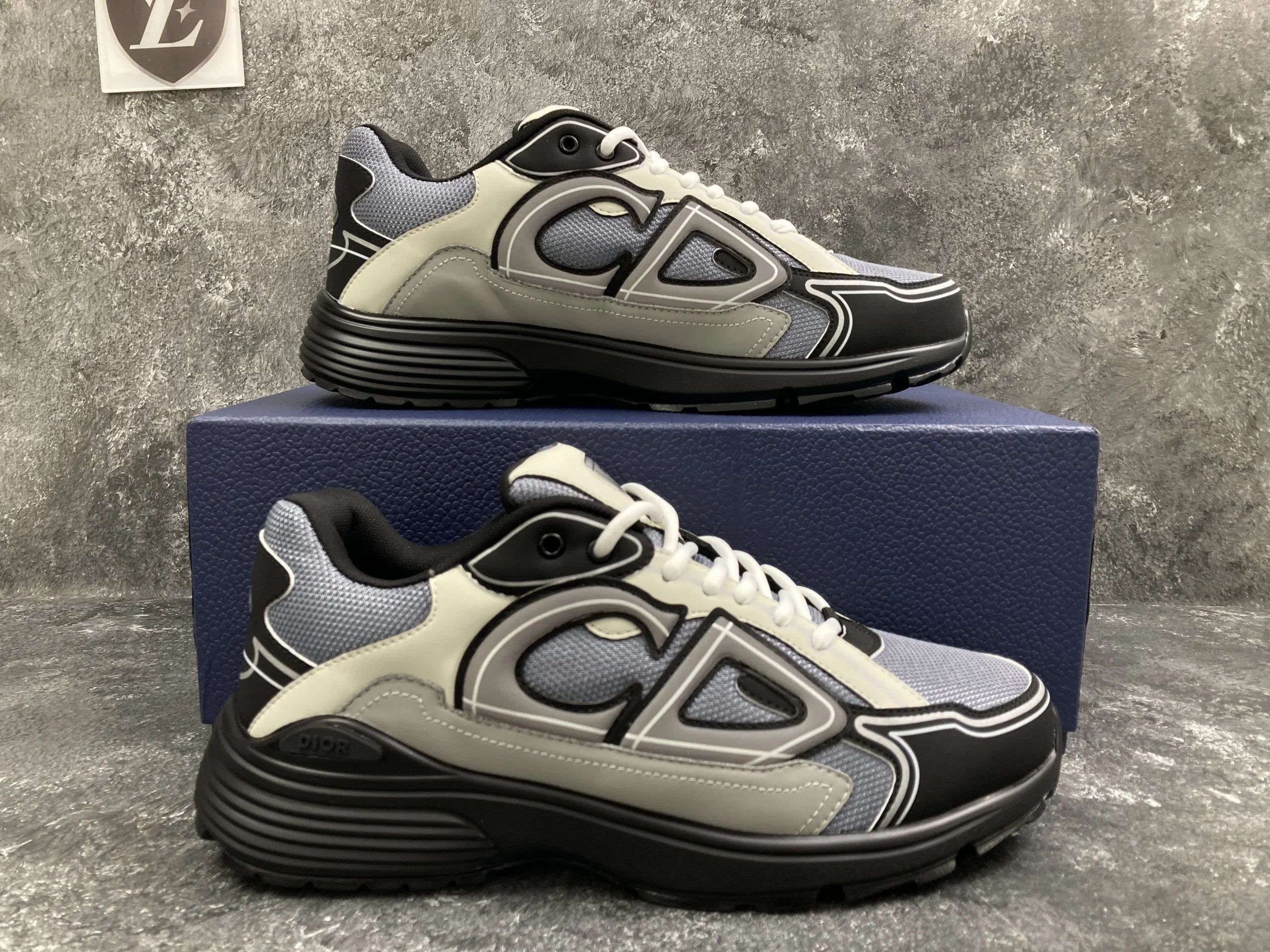 068 BLUE GREY