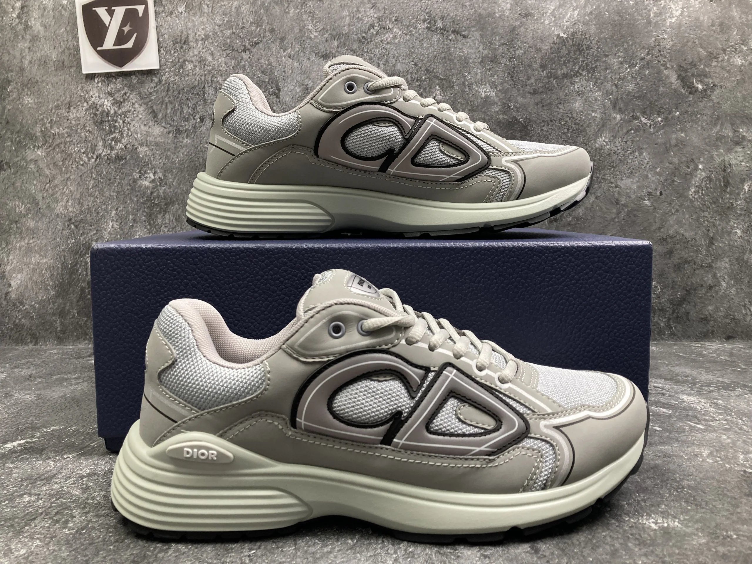 H868 GREY