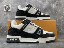 thumbnail for 【XG】*V TRAINER SNEAKER