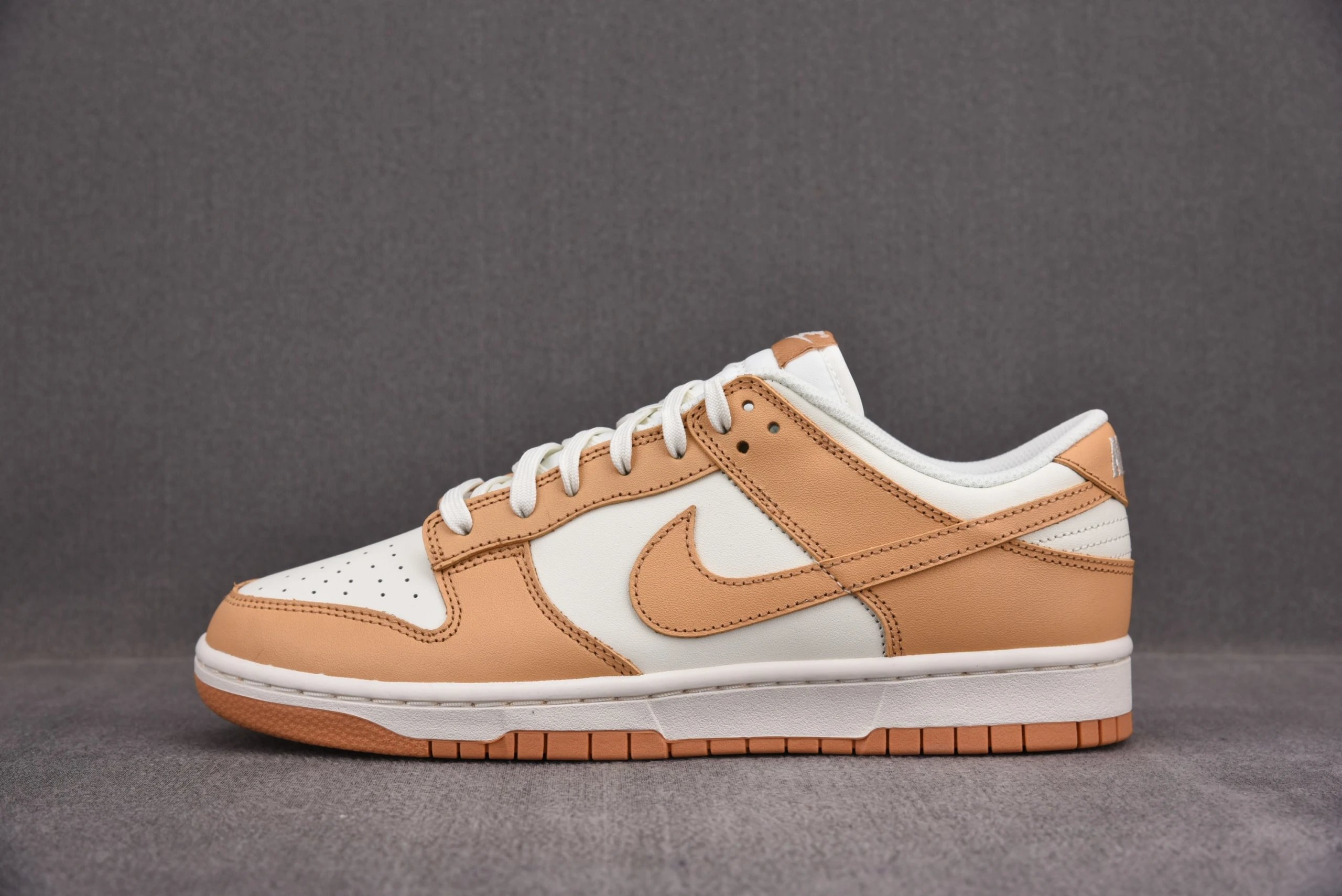 Off-White x Nike Dunk Low photo 5