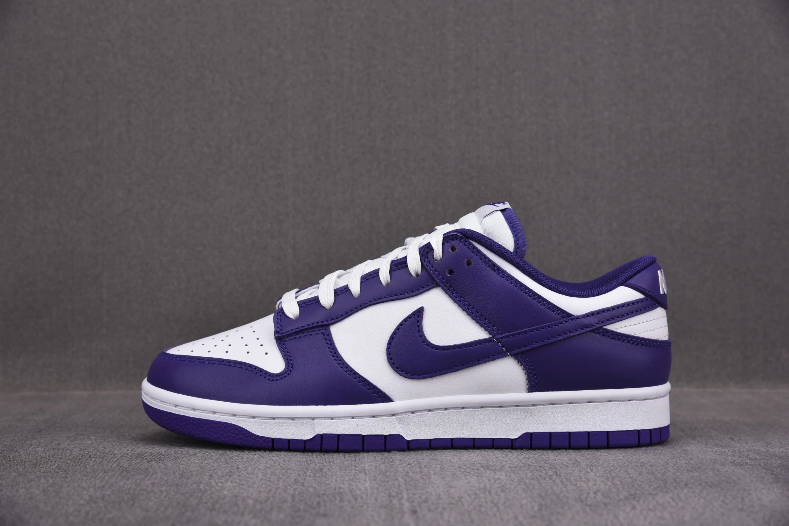 Off-White x Nike Dunk Low photo 4