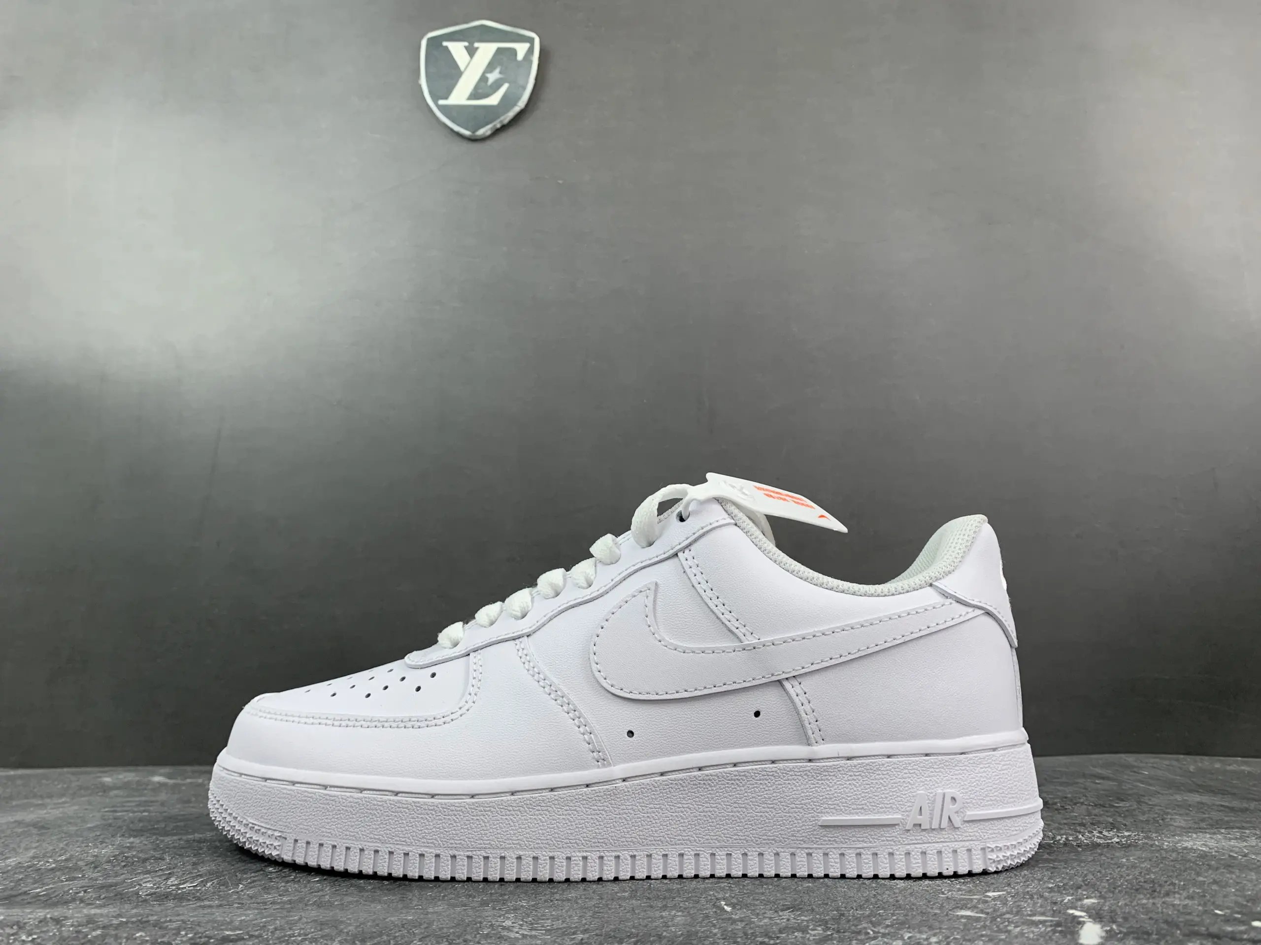 Air Force 1 Low White CW2288 111
