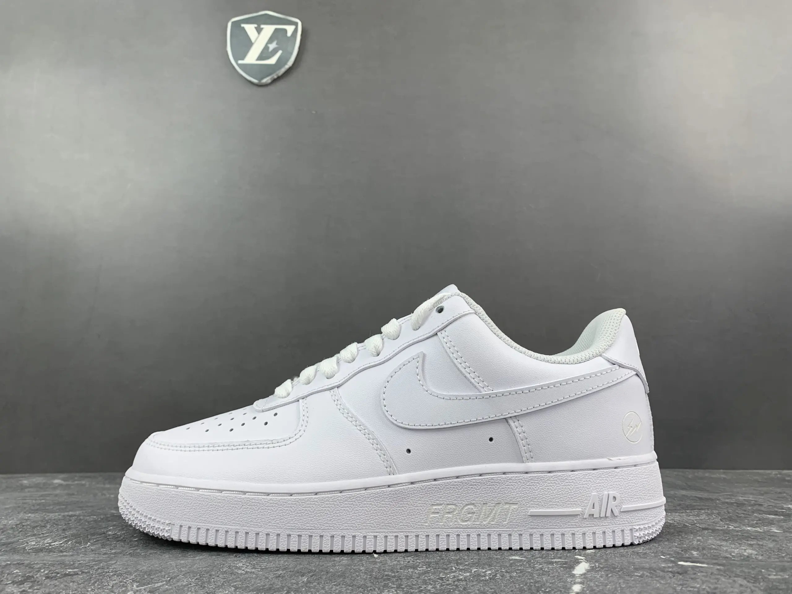 Air Force 1 Low White Lightning CW2288 111