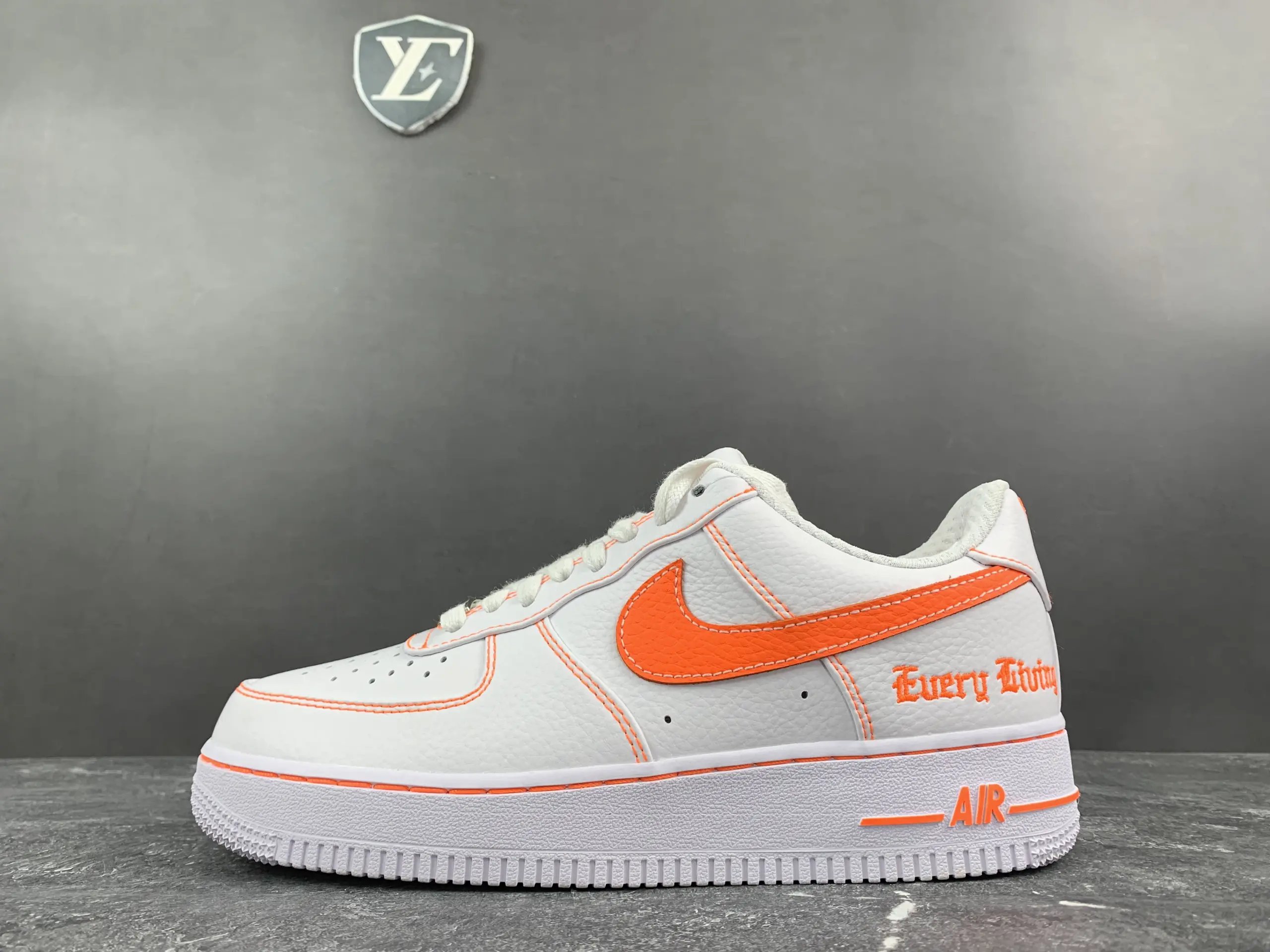 Air Force 1 Low White Orange Collaboration AA5360 100