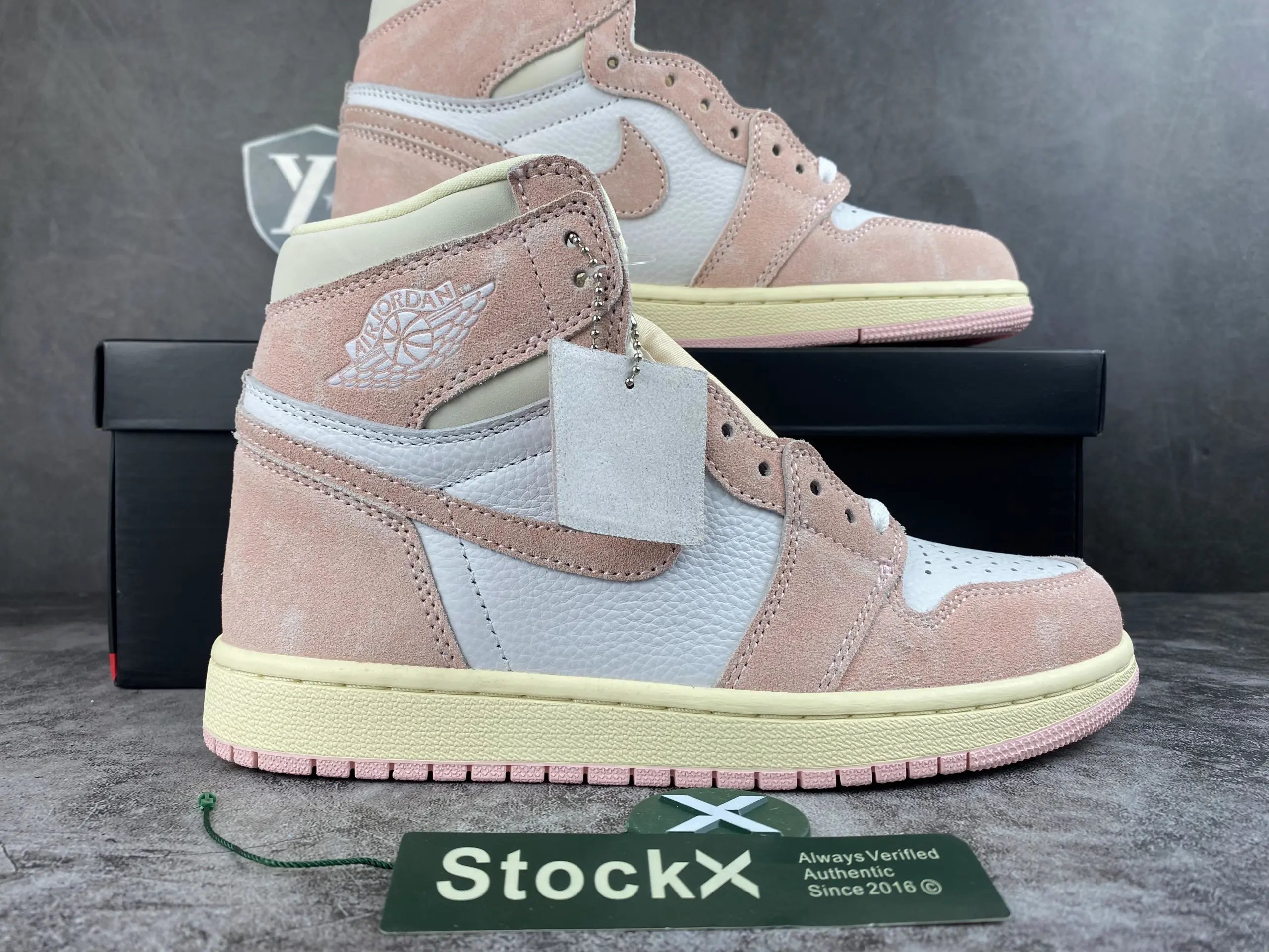 Pink FD2596 600