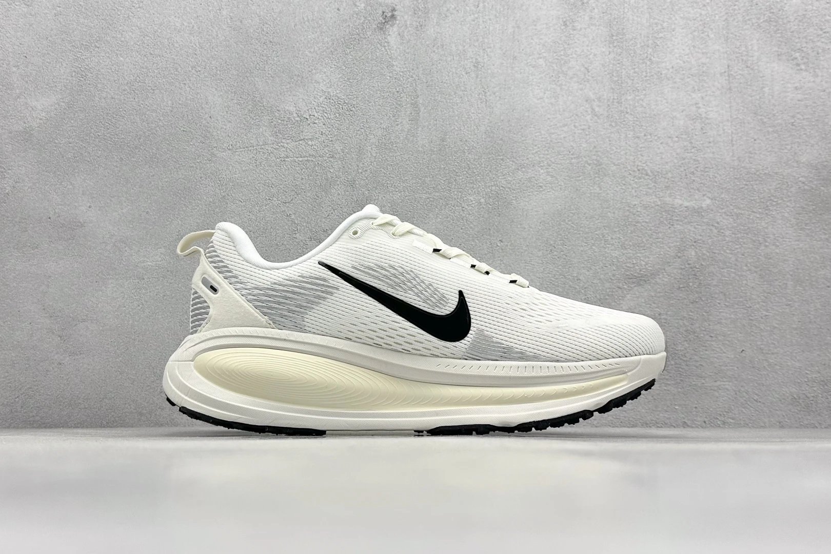Nike Zoom VOMERO18
