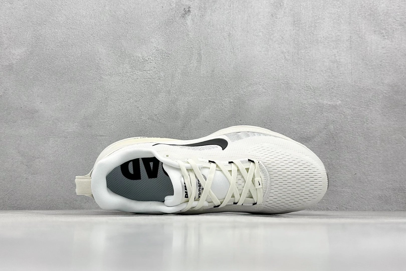 Nike Zoom VOMERO18