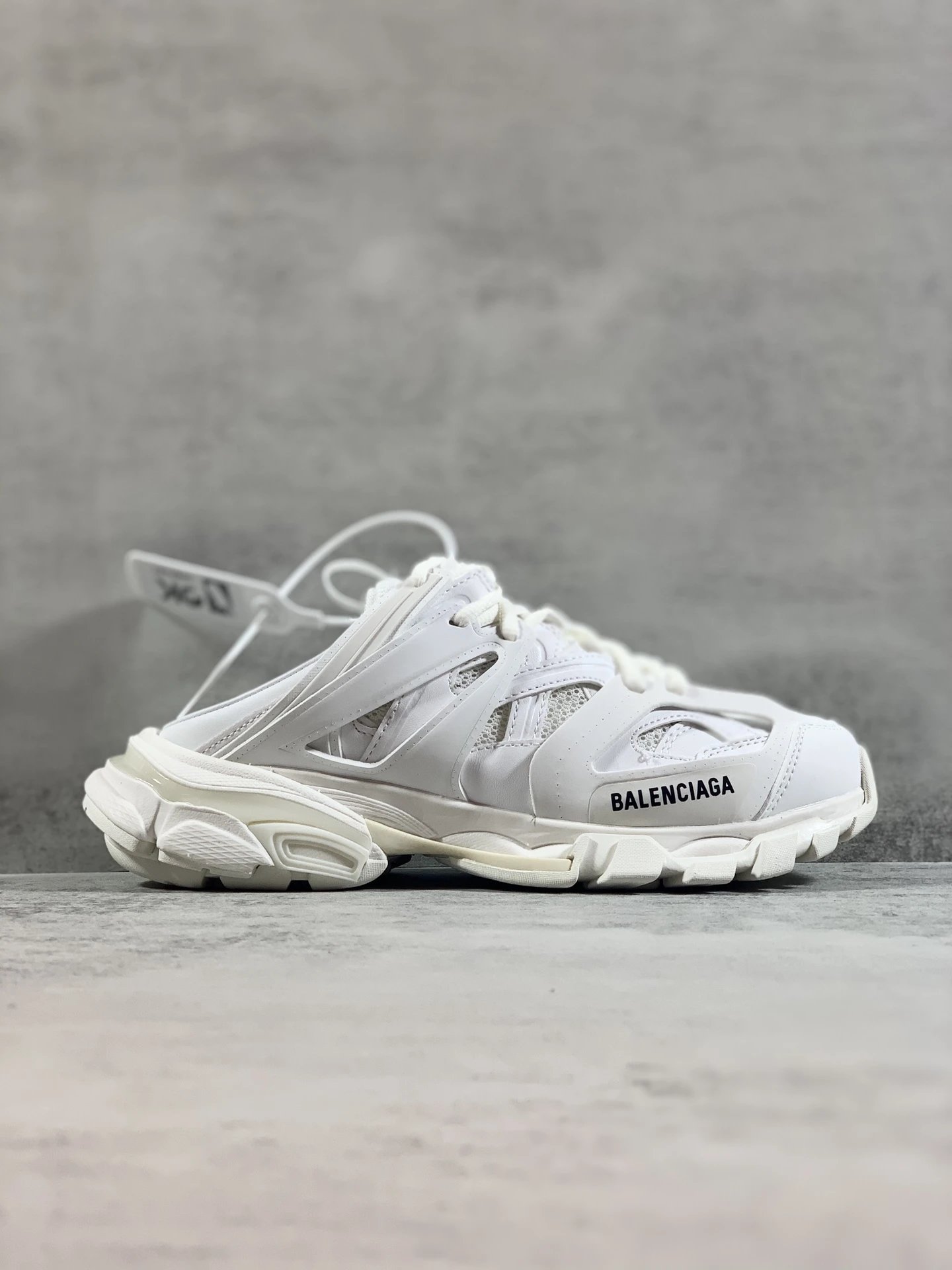 BALENCIAGA Maille WalK