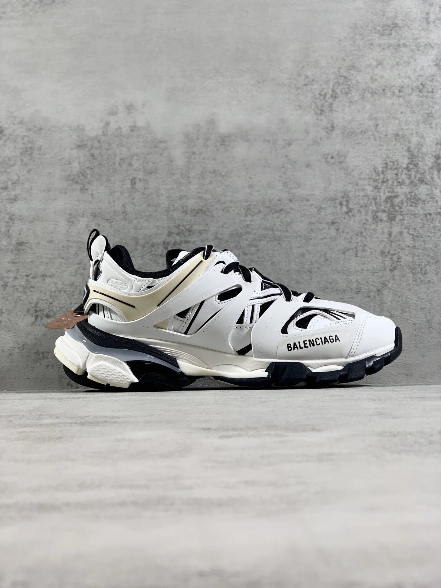 BALENCIAGA Maille WalK-1