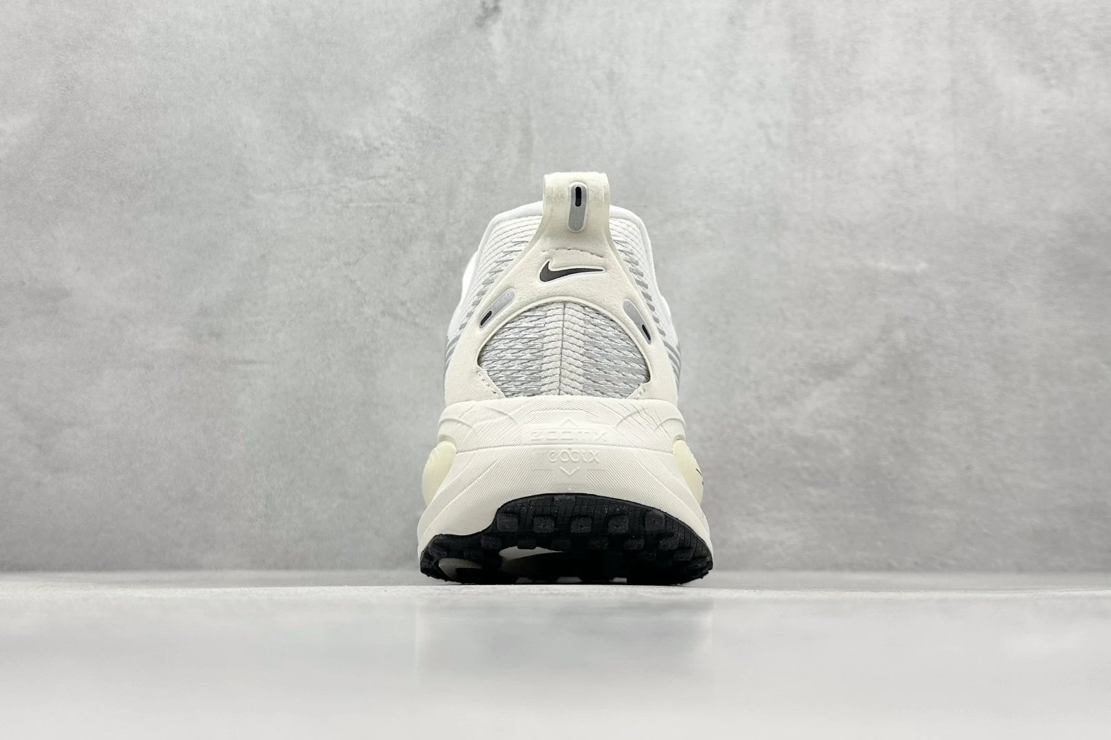 Nike Zoom VOMERO18