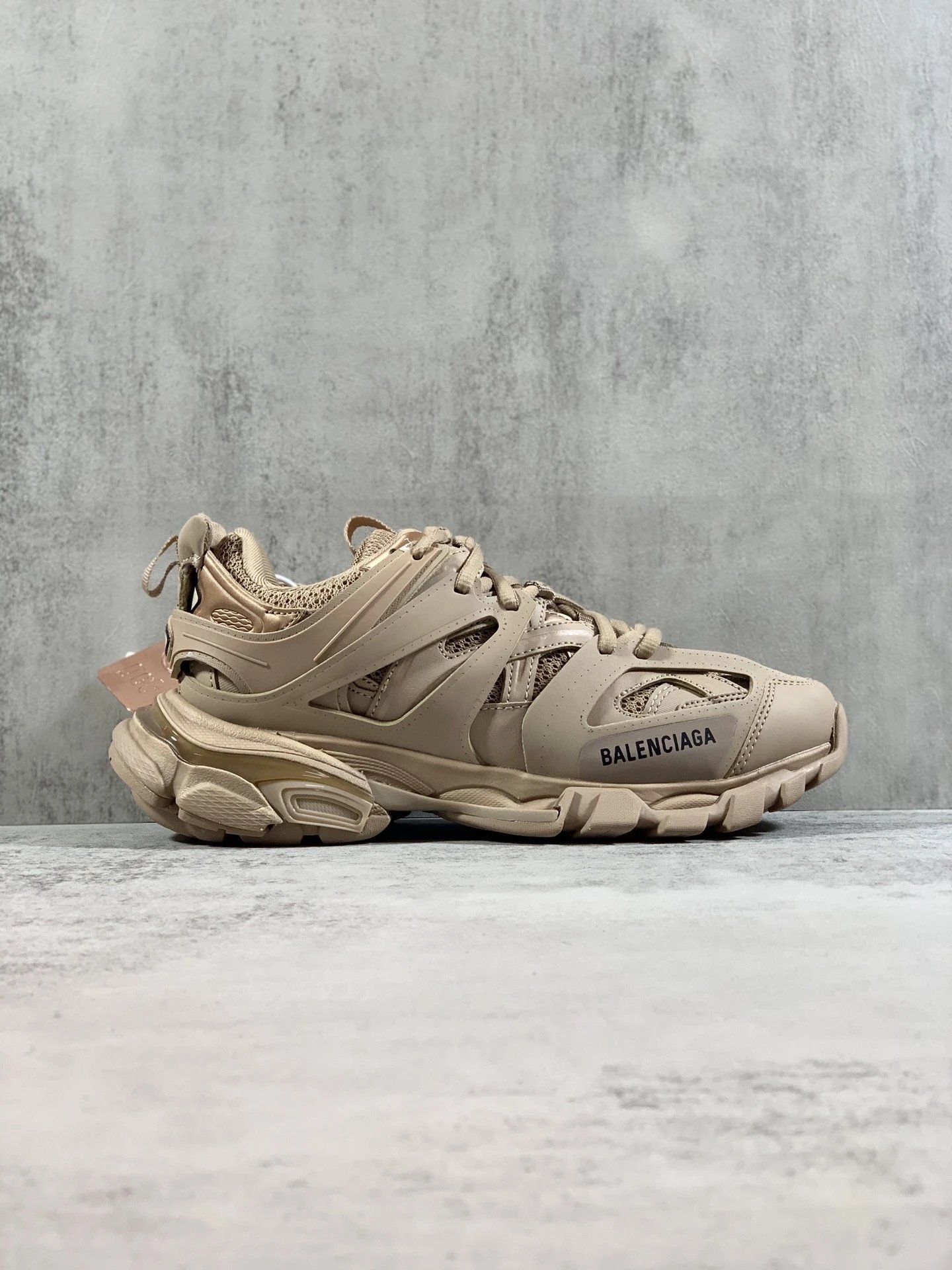 BALENCIAGA Maille WalK-1
