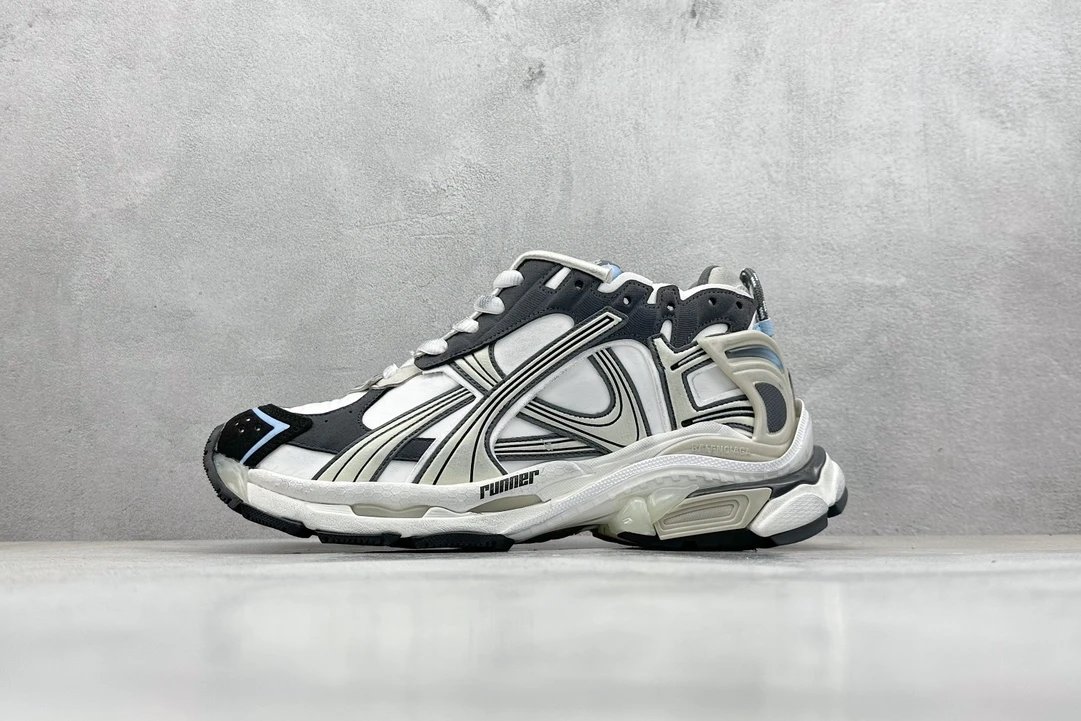 BALENCIAGA Runner Shoes-4