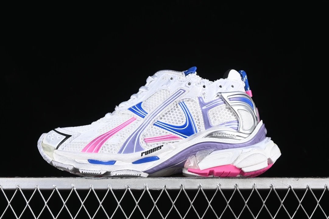 BALENCIAGA Runner Shoes-4